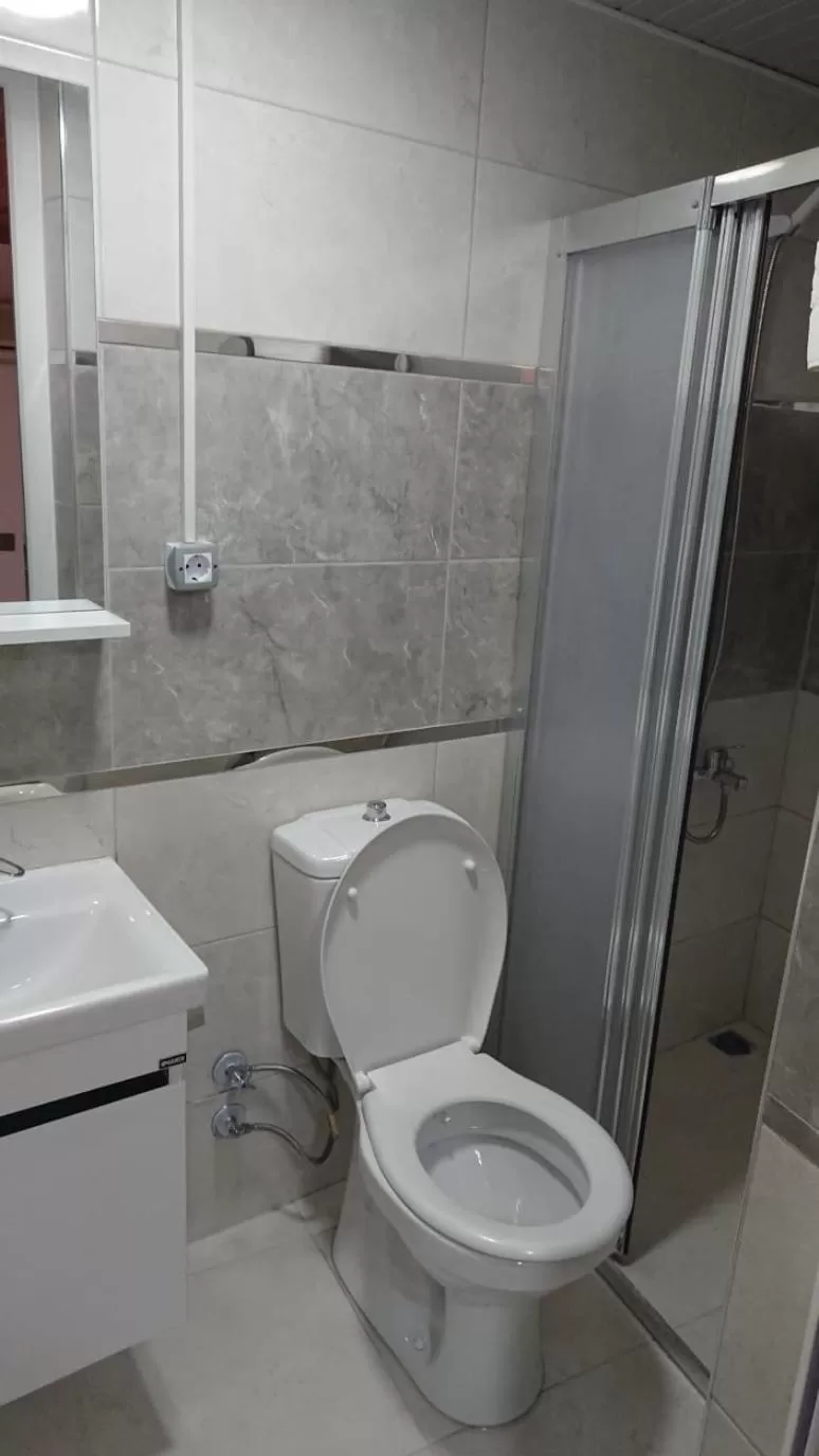 Shower, Bathroom in Ali's Pension