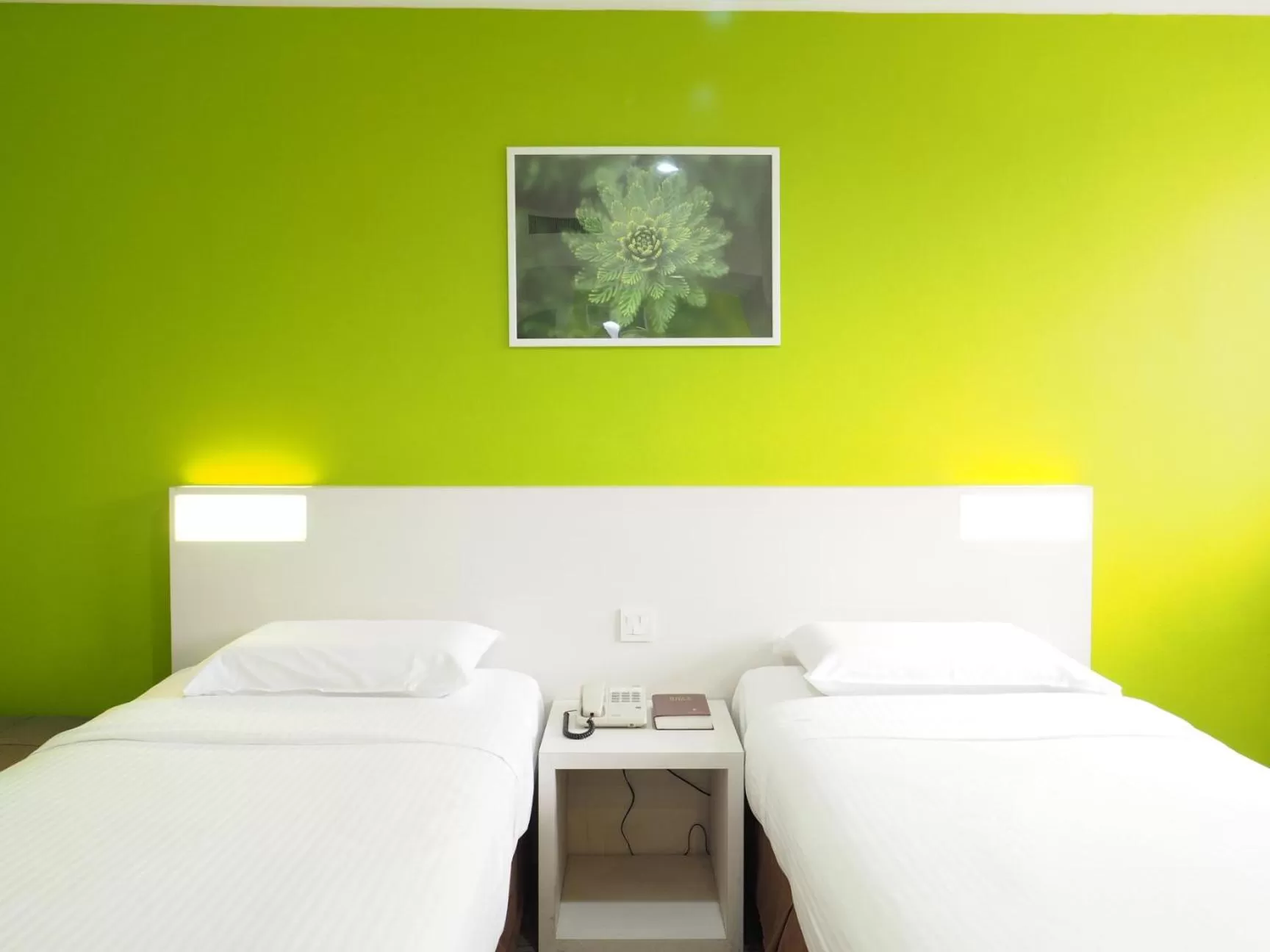 Bedroom, Bed in YMCA One Orchard