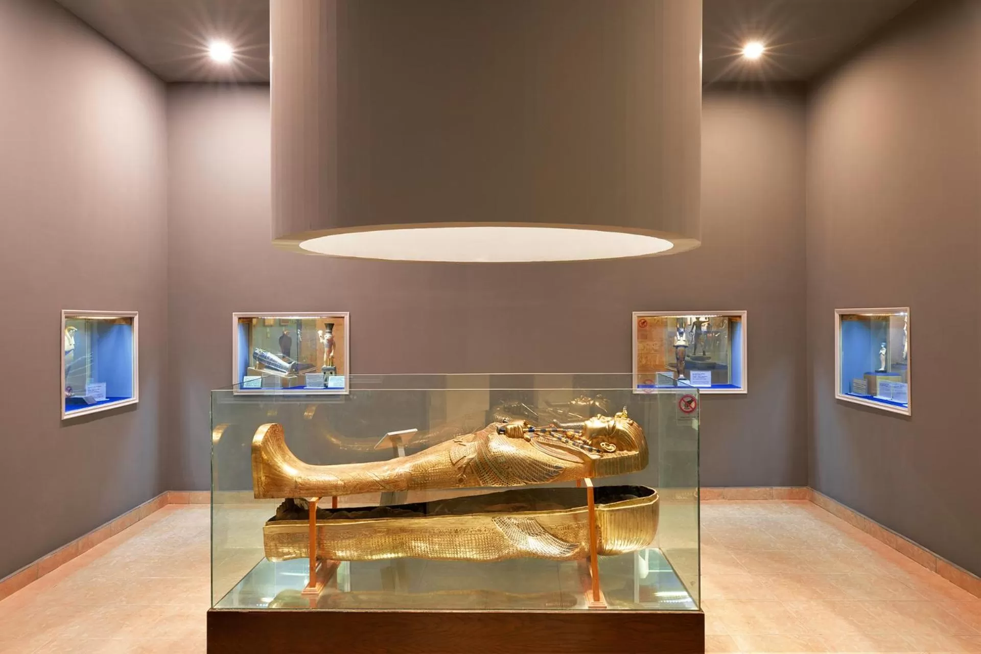 Entertainment in Pickalbatros Alf Leila Wa Leila Resort - Neverland Hurghada