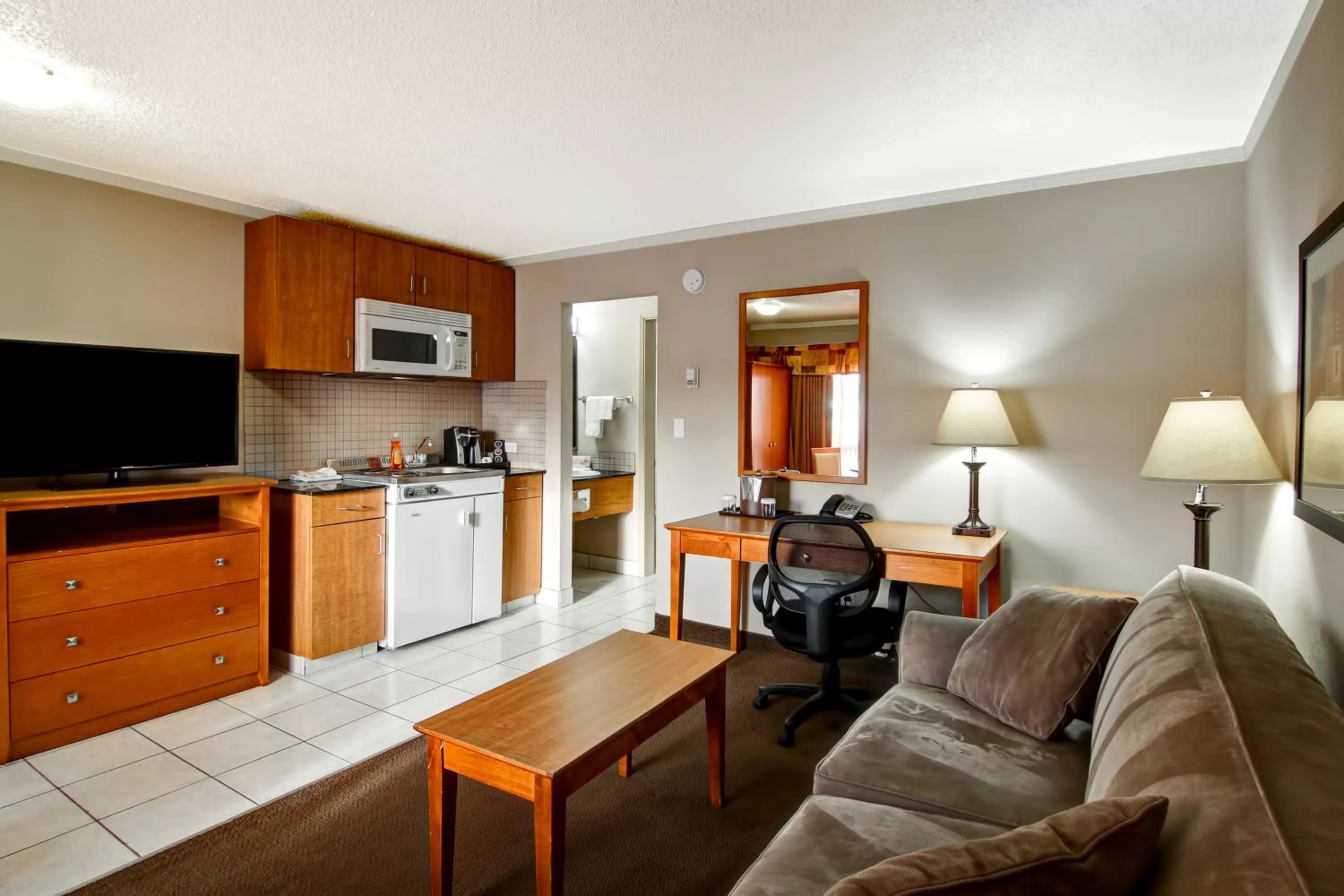 Bed in Canalta Stettler