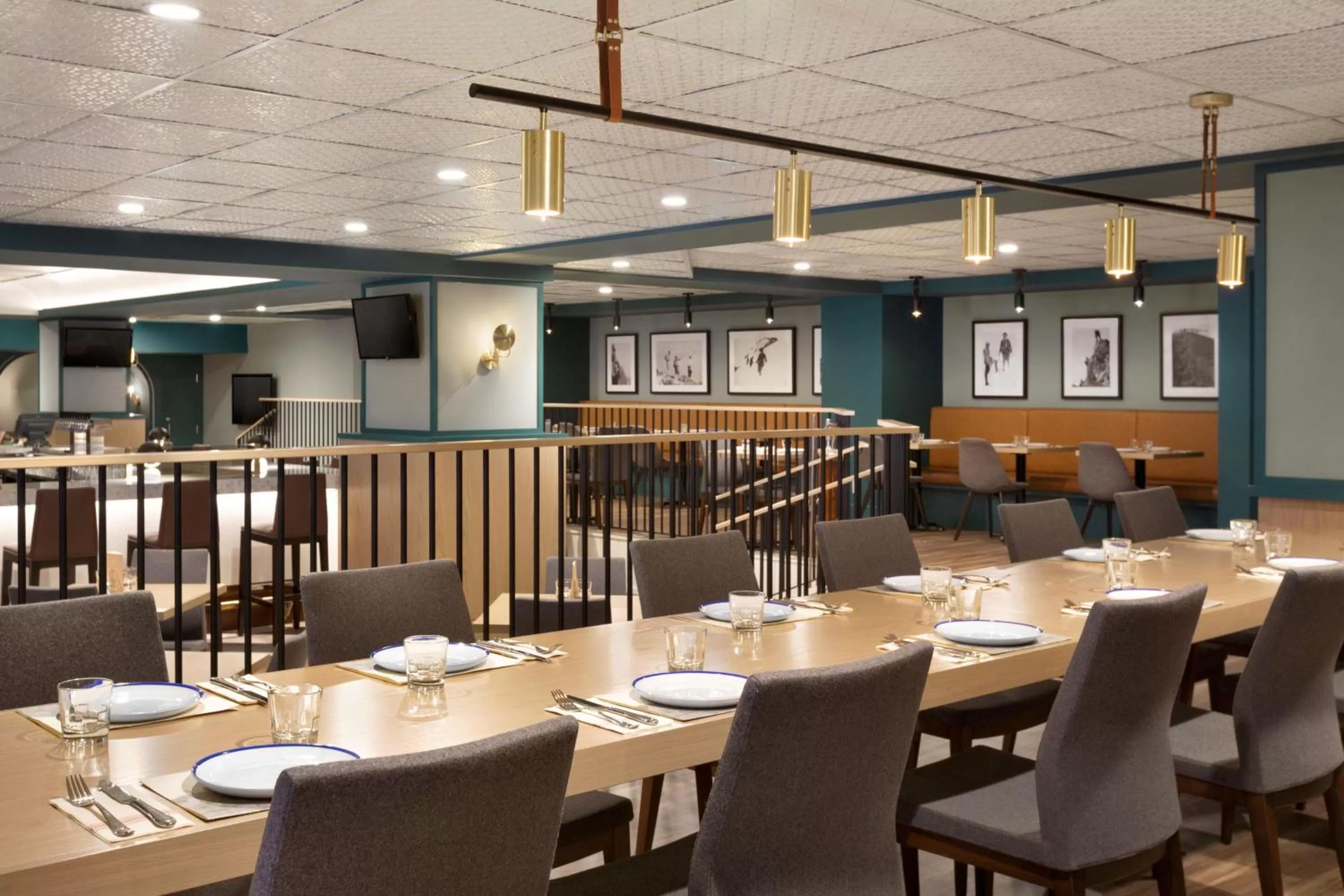 Restaurant/places to eat in Fairmont Château Lake Louise