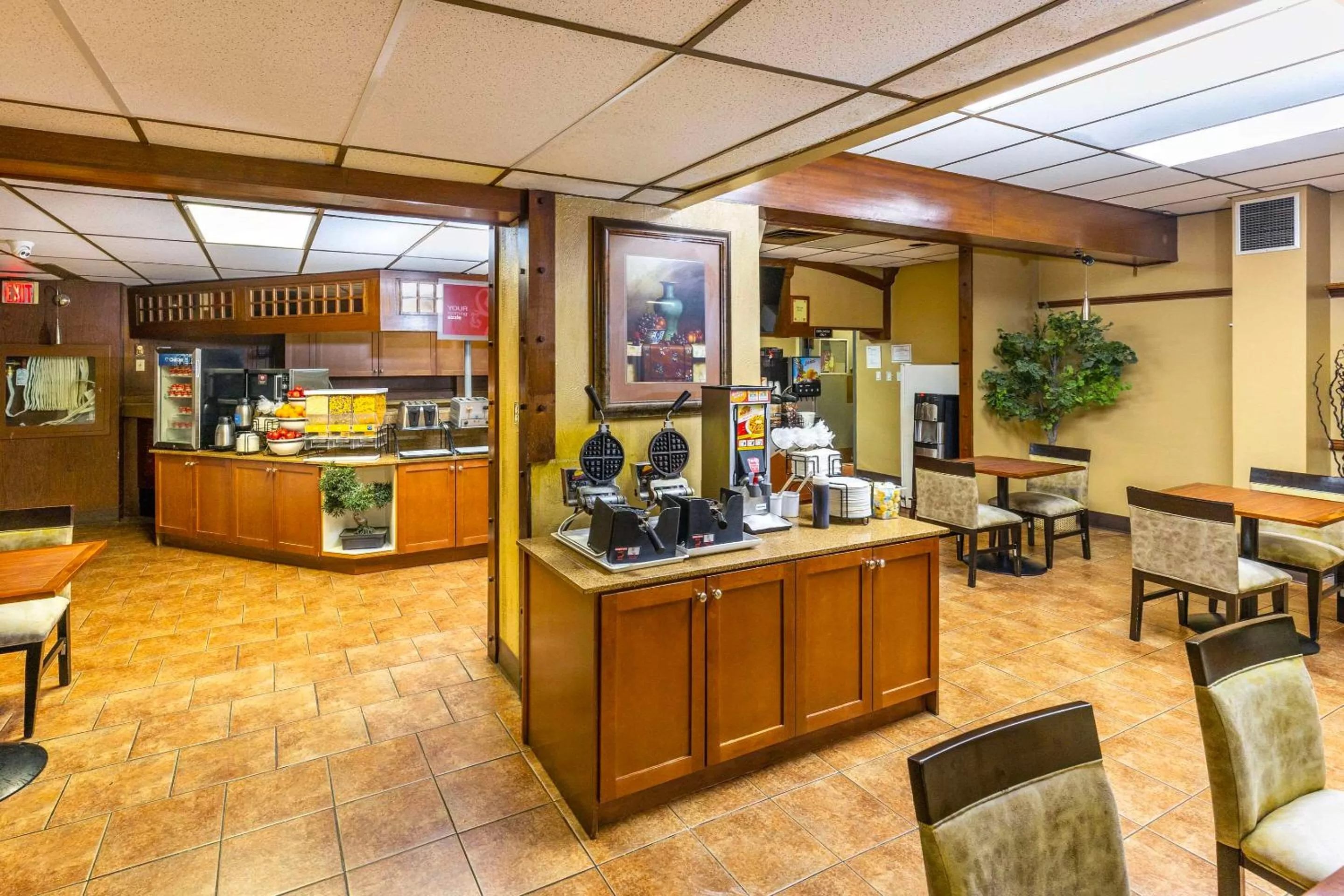 Breakfast in Comfort Inn & Suites