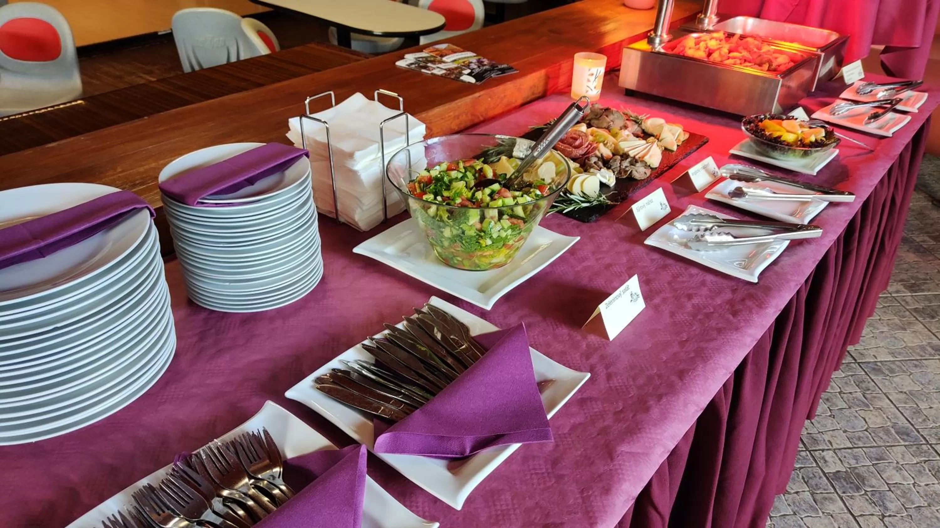 Restaurant/Places to Eat in Hotel Ludmila