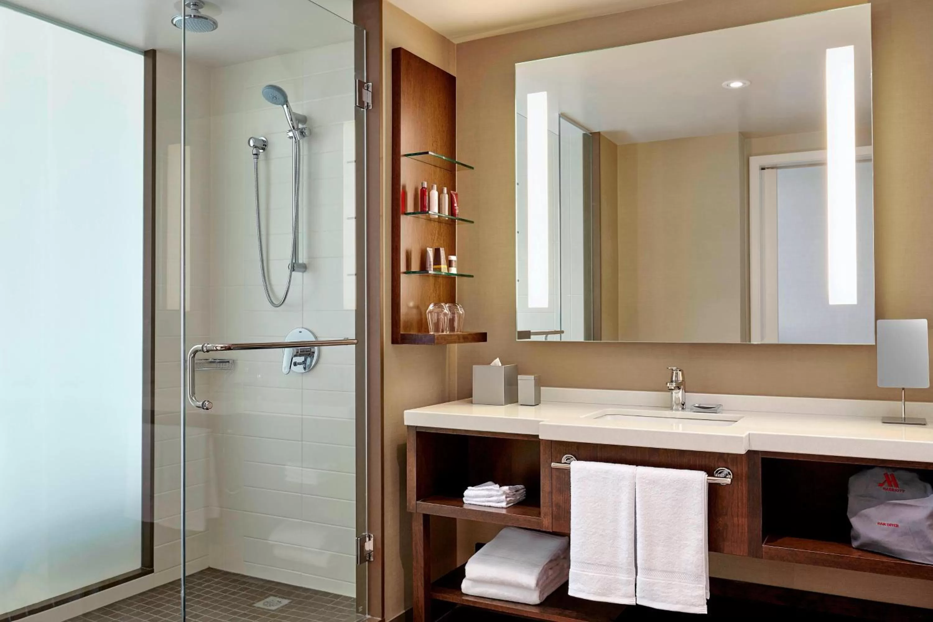 Bathroom in Calgary Airport Marriott In-Terminal Hotel