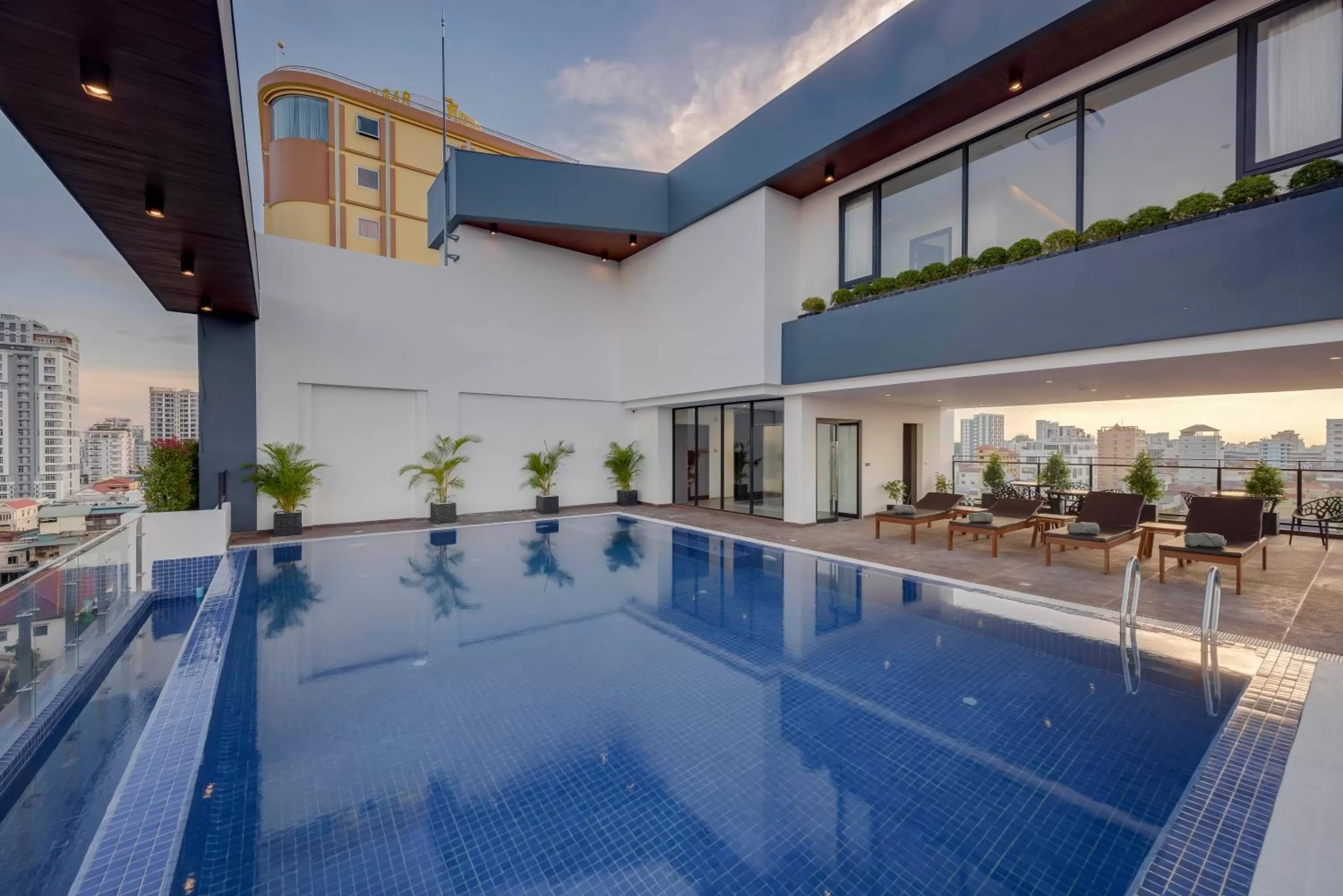 Swimming pool in Residence 105 Hotel and Apartment