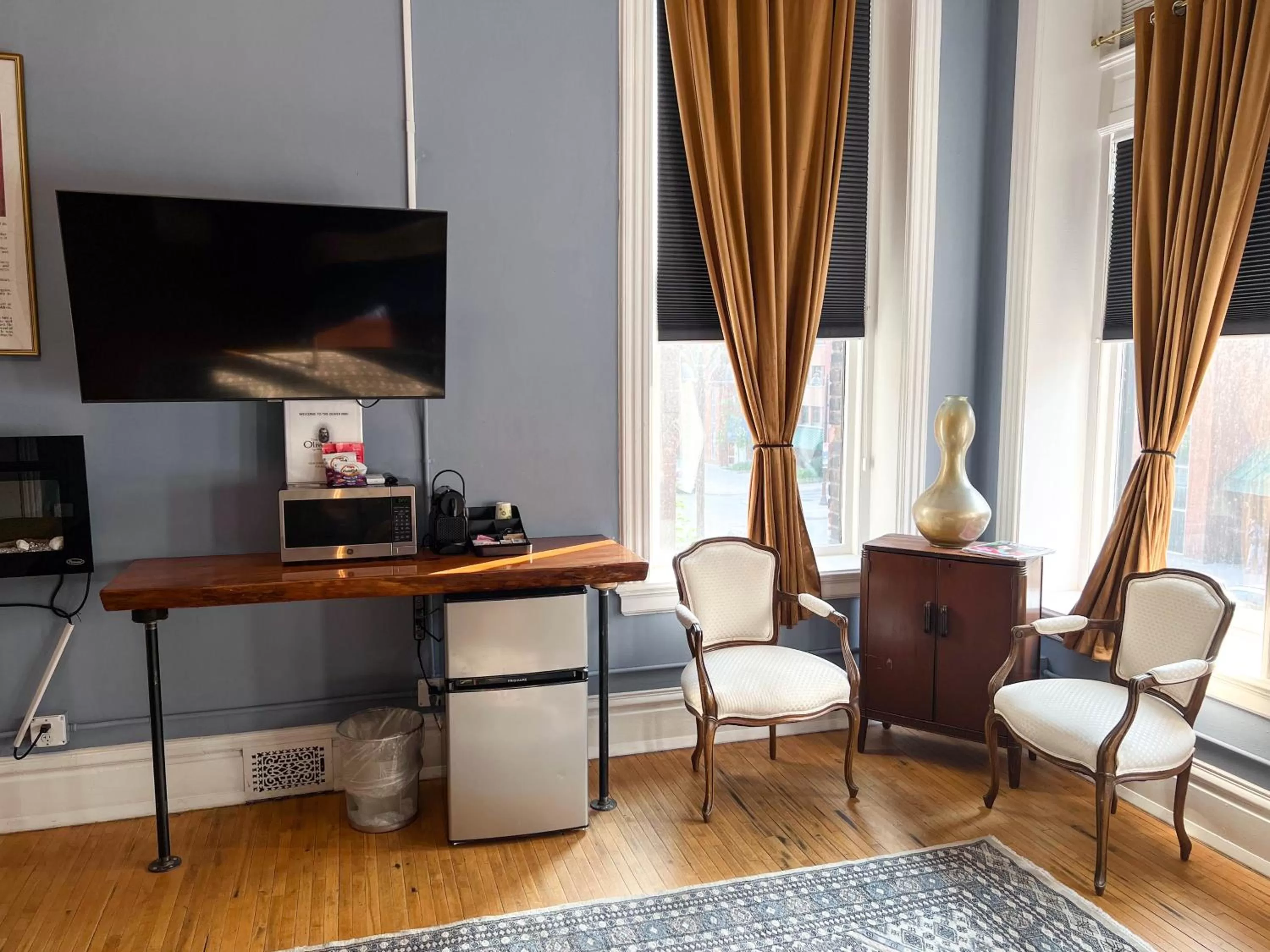 TV and multimedia in The Oliver Inn