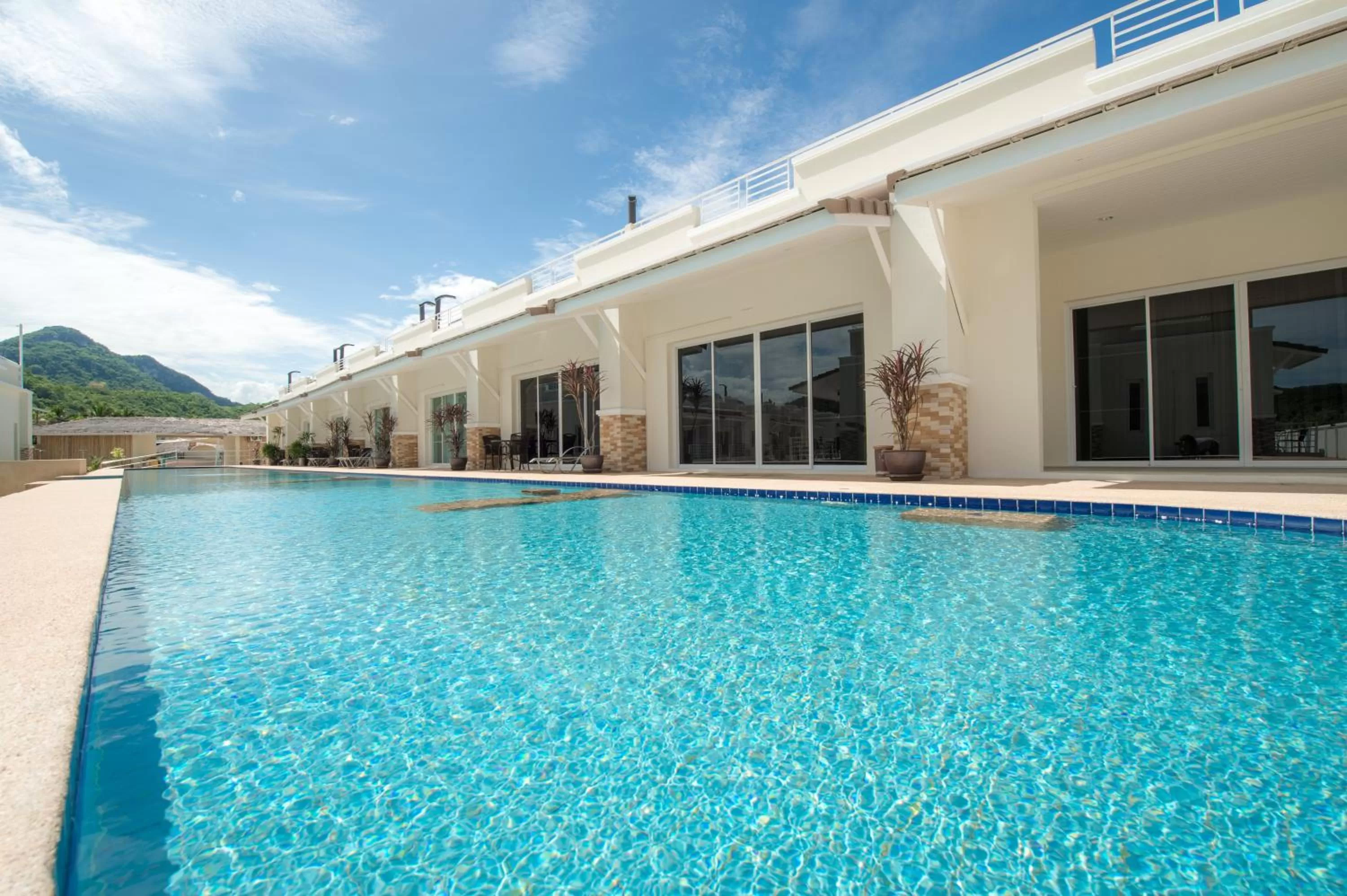 Lotus Suite in Oriental Beach Pearl Resort