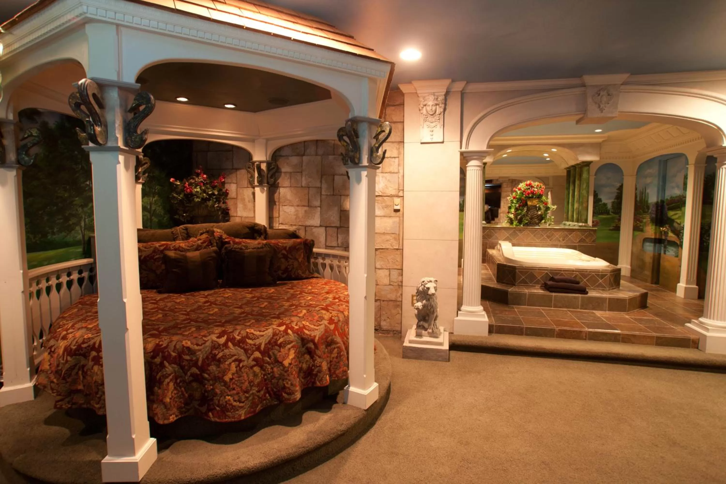 Bed in Black Swan Inn Luxurious Theme Rooms