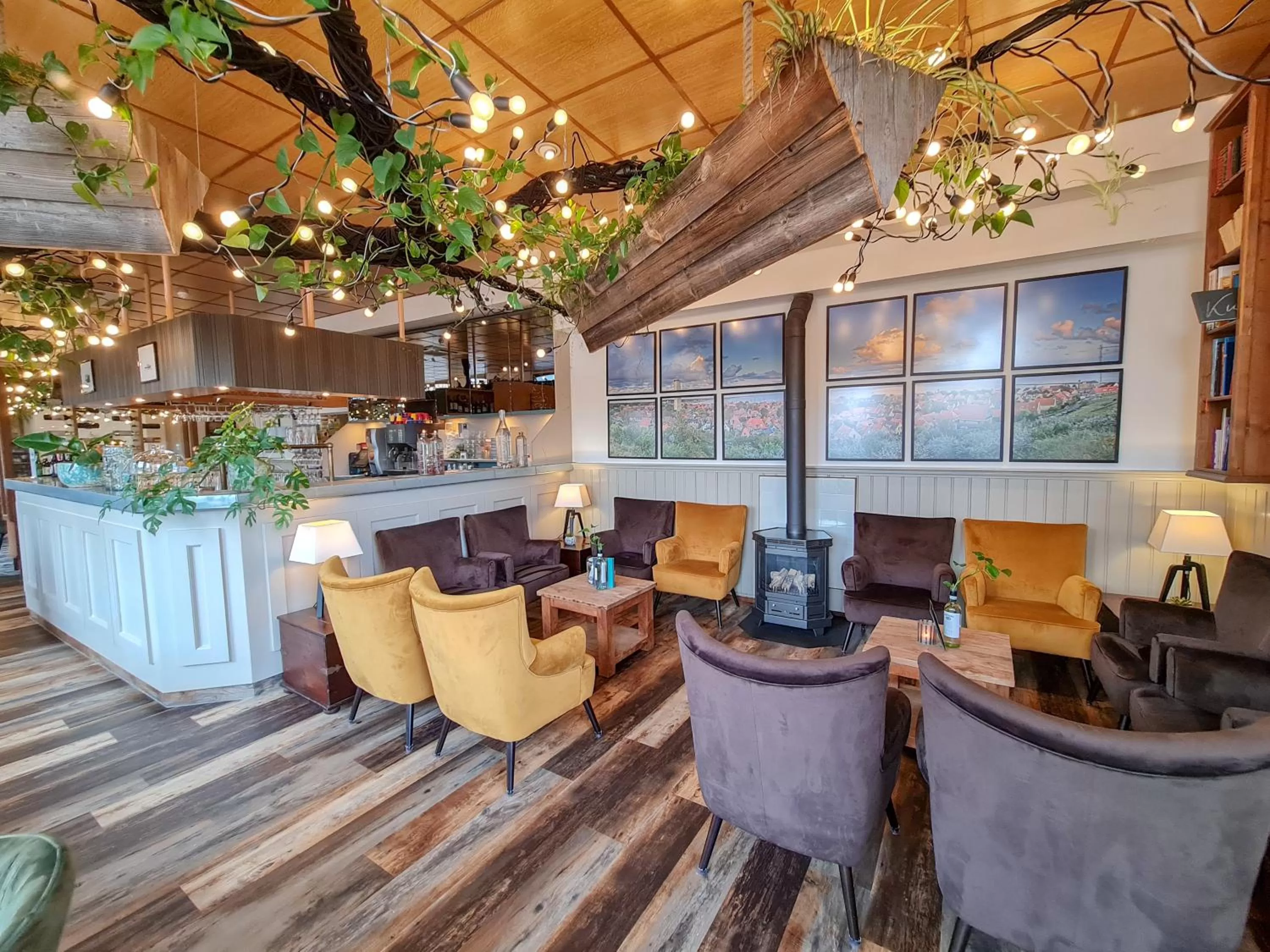 Communal lounge/ TV room in Hotel Nap