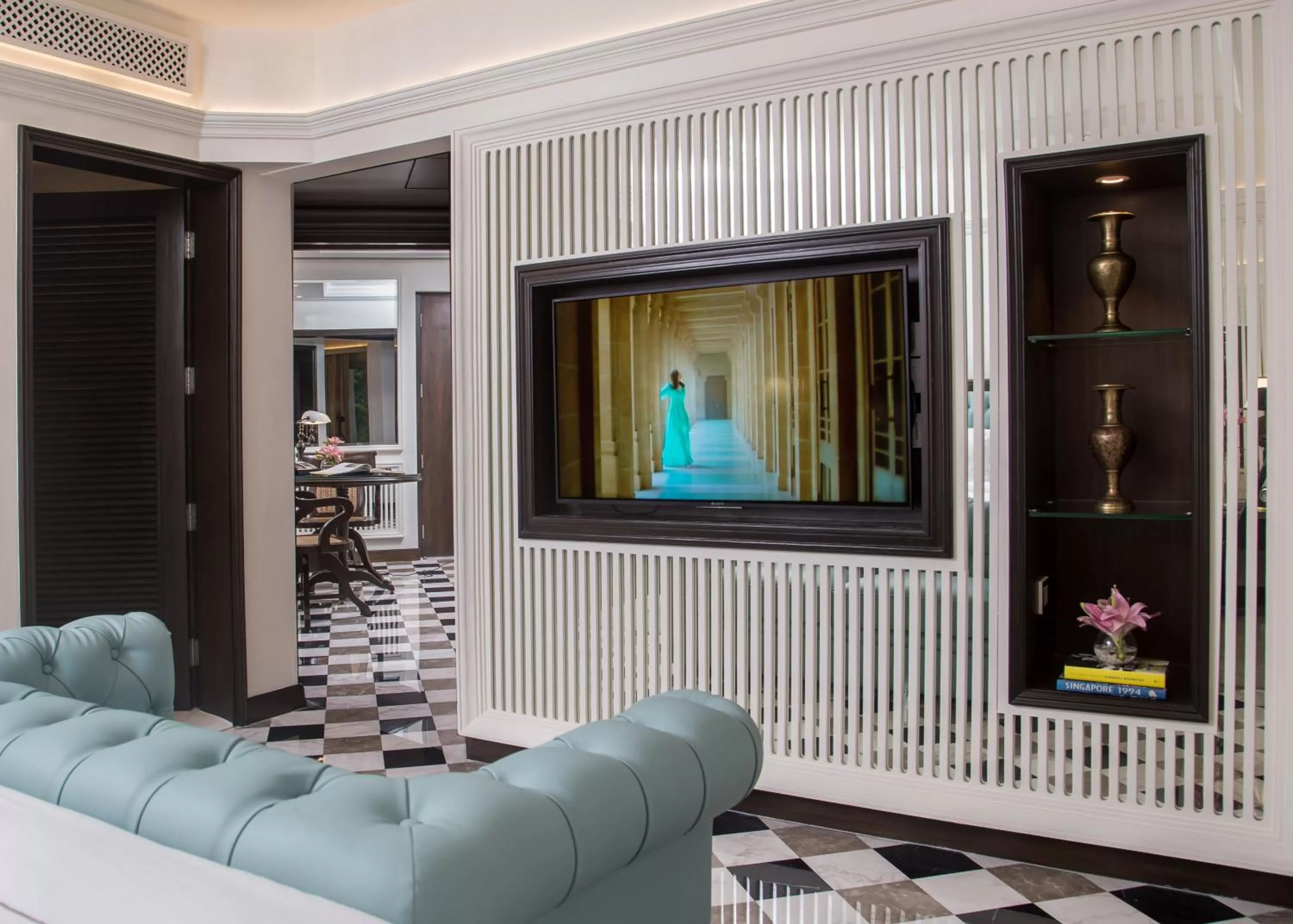 Seating area in Taj Bengal