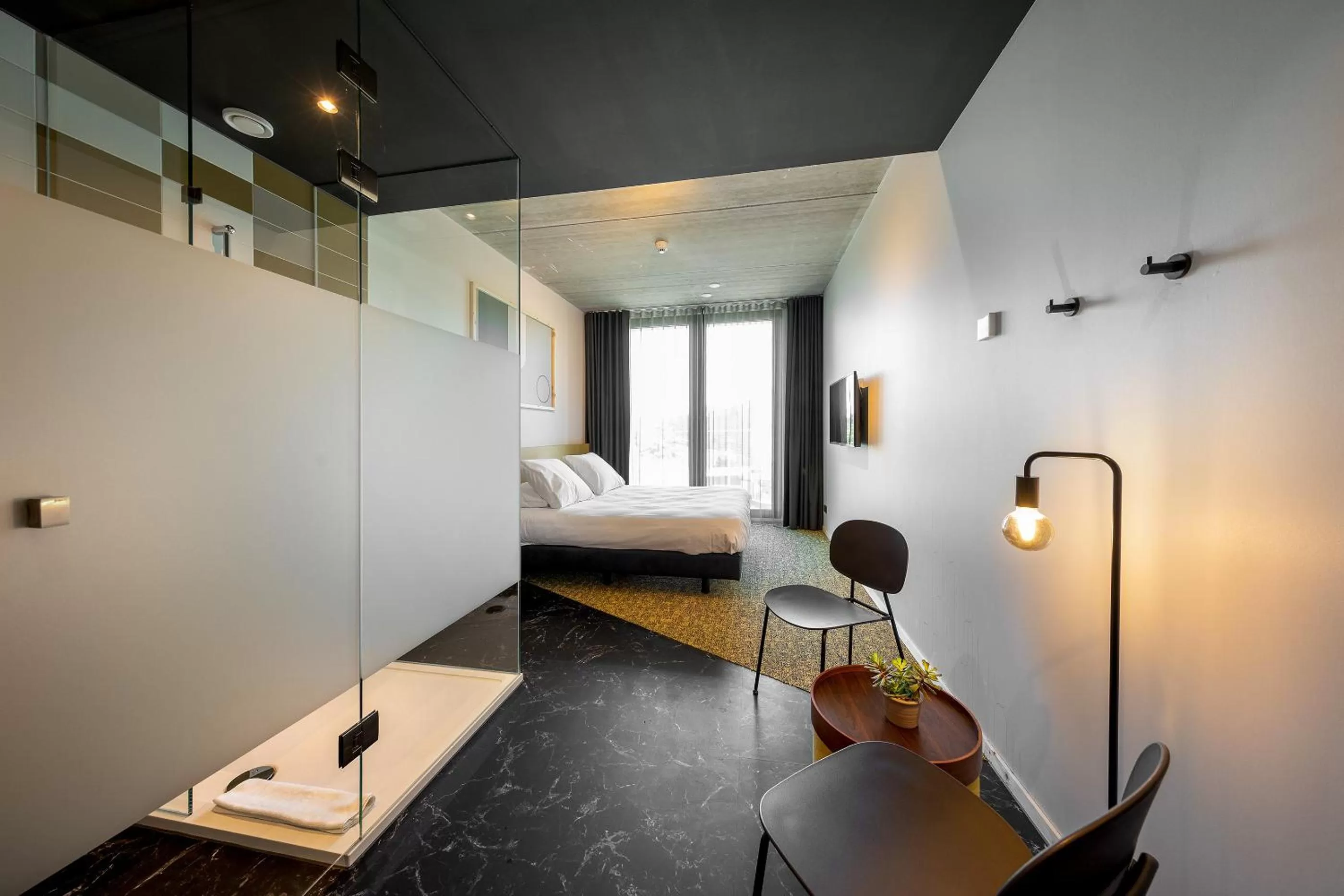 Photo of the whole room, Bed in Mr Jigs