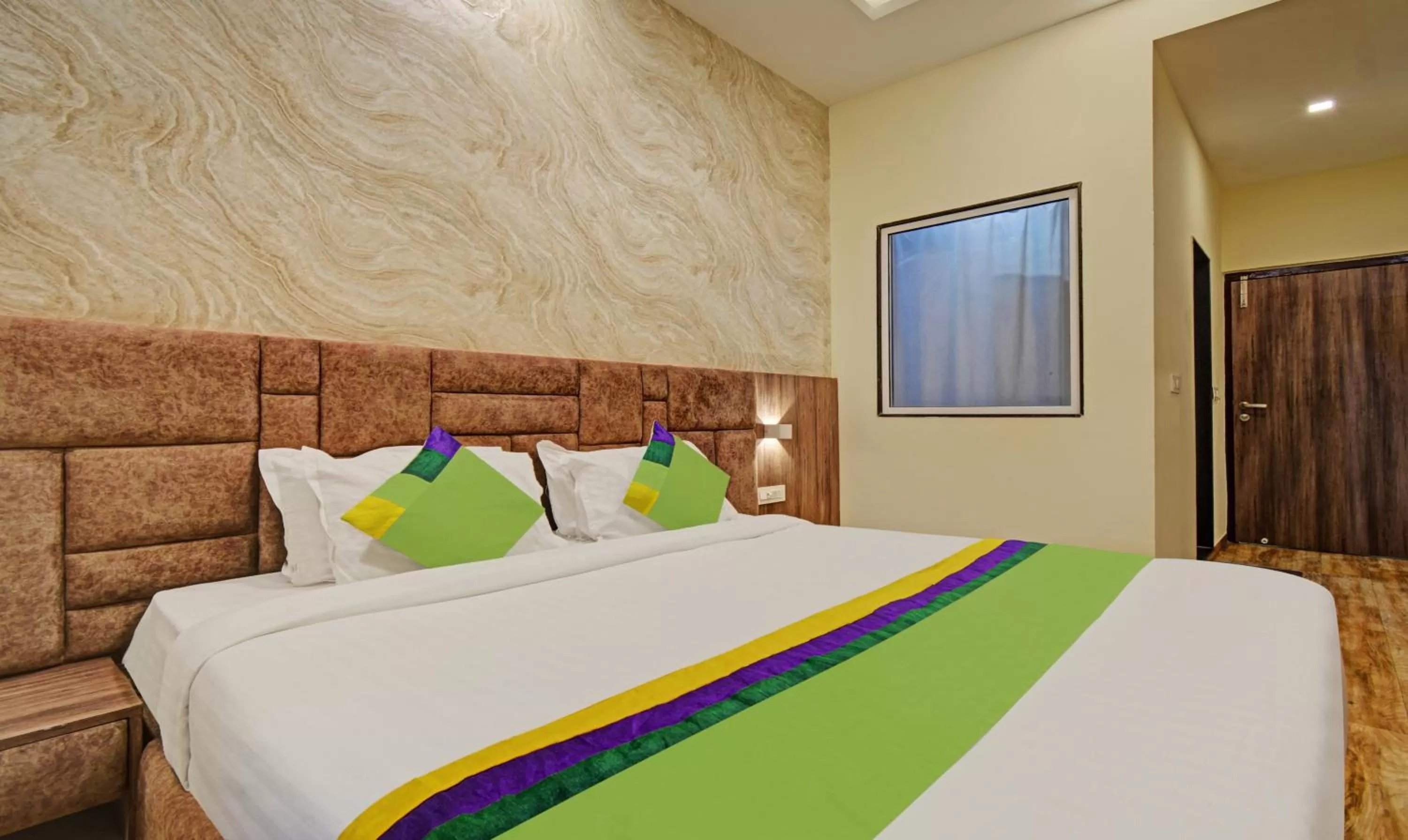 Photo of the whole room, Bed in Tripli Hotels Le Shelton