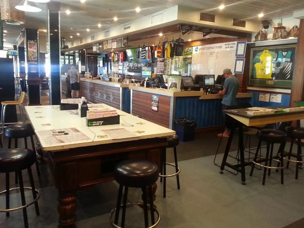 Lounge or bar in Grand Tasman Hotel