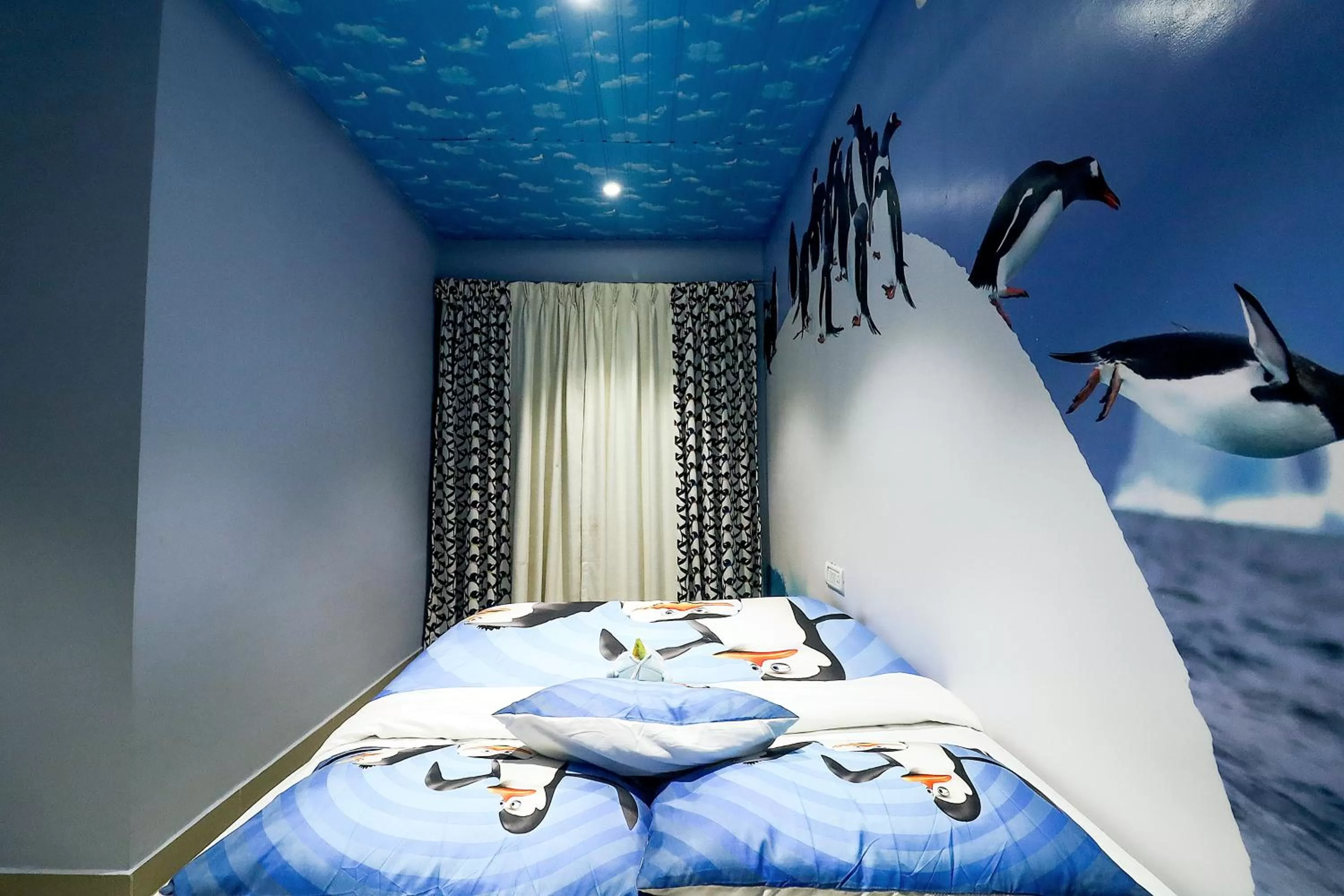 Bed in Hotel Greek Glory