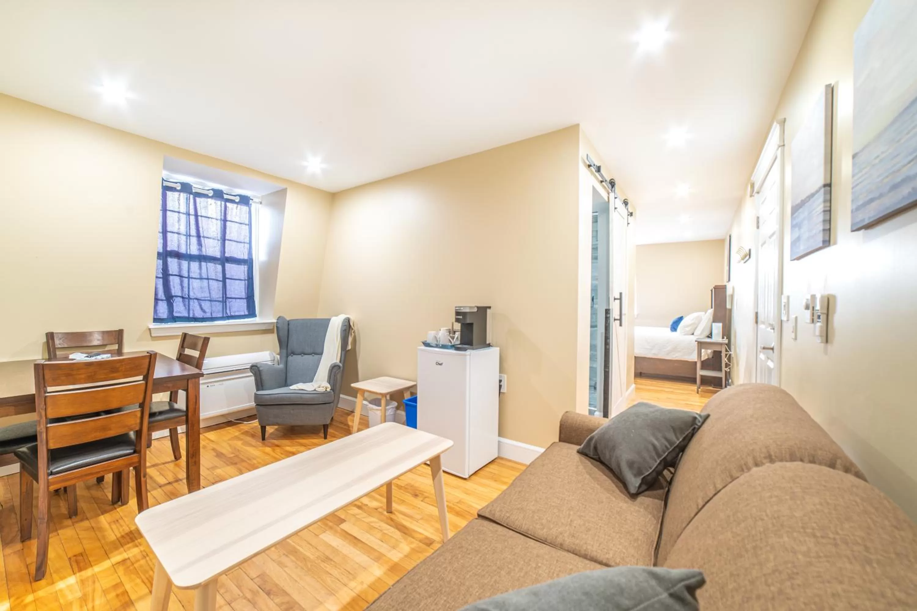 Bed in Riverside Inn