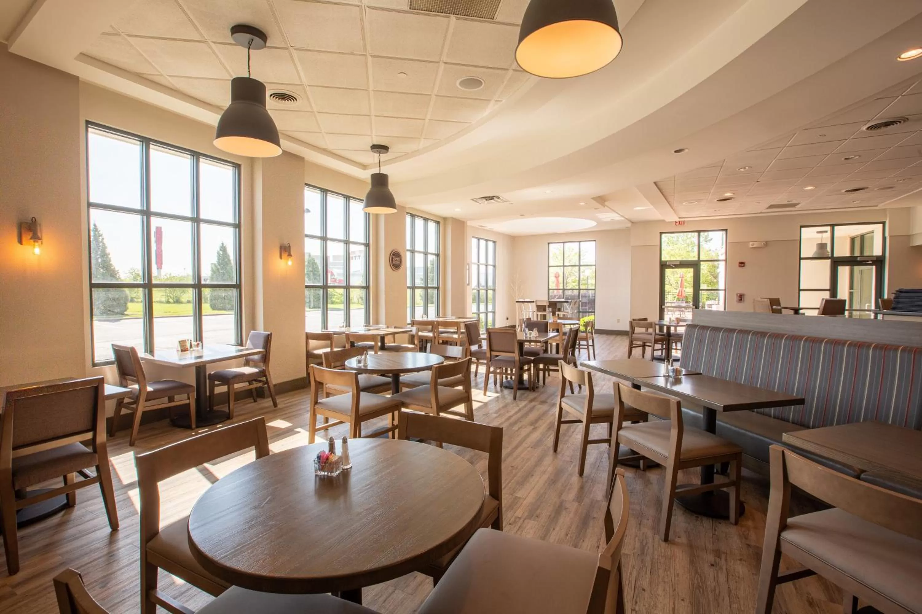 Restaurant/places to eat in Holiday Inn - Cincinnati - Liberty Way by IHG