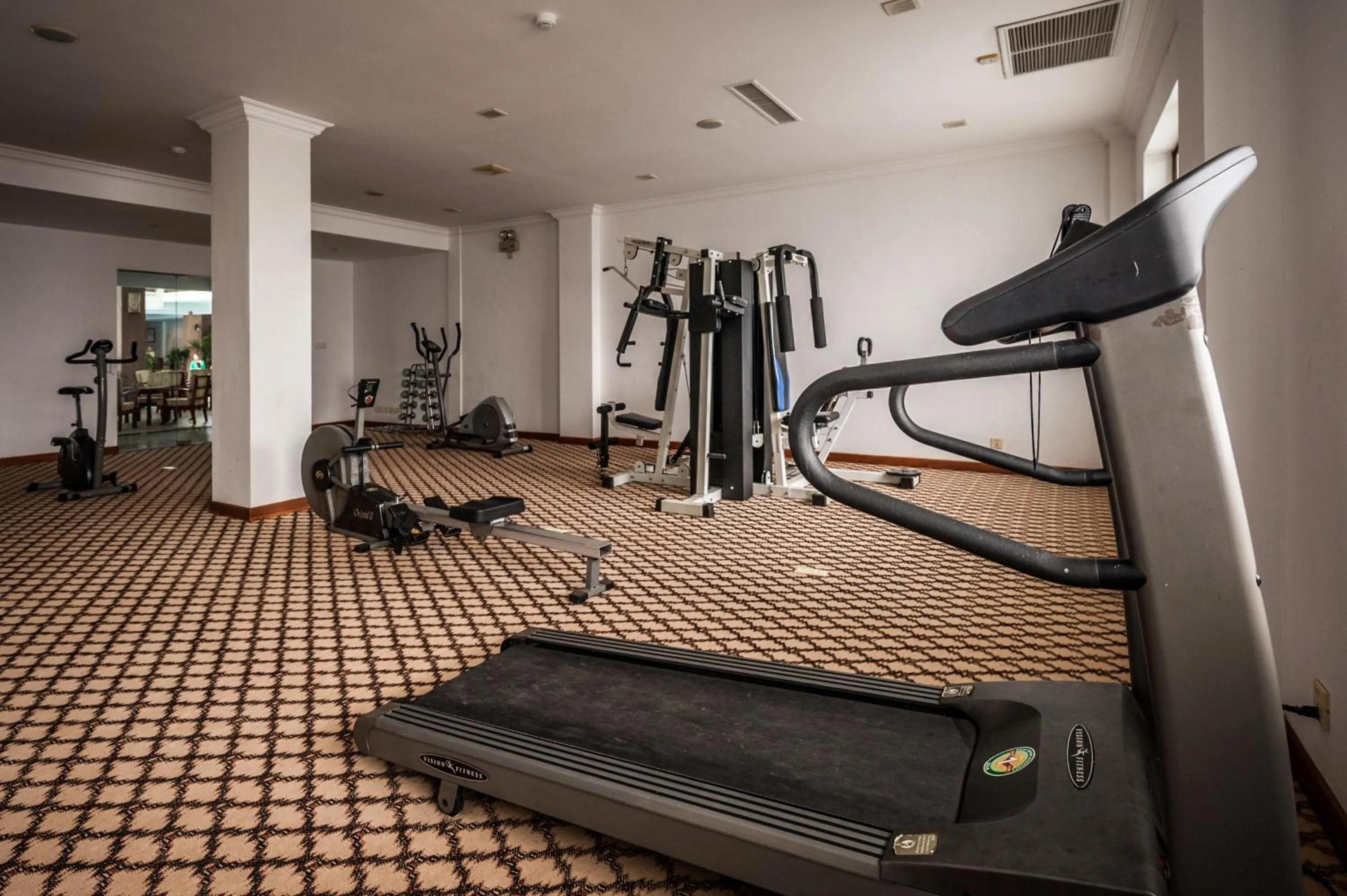 Fitness centre/facilities in Smiling Hotel