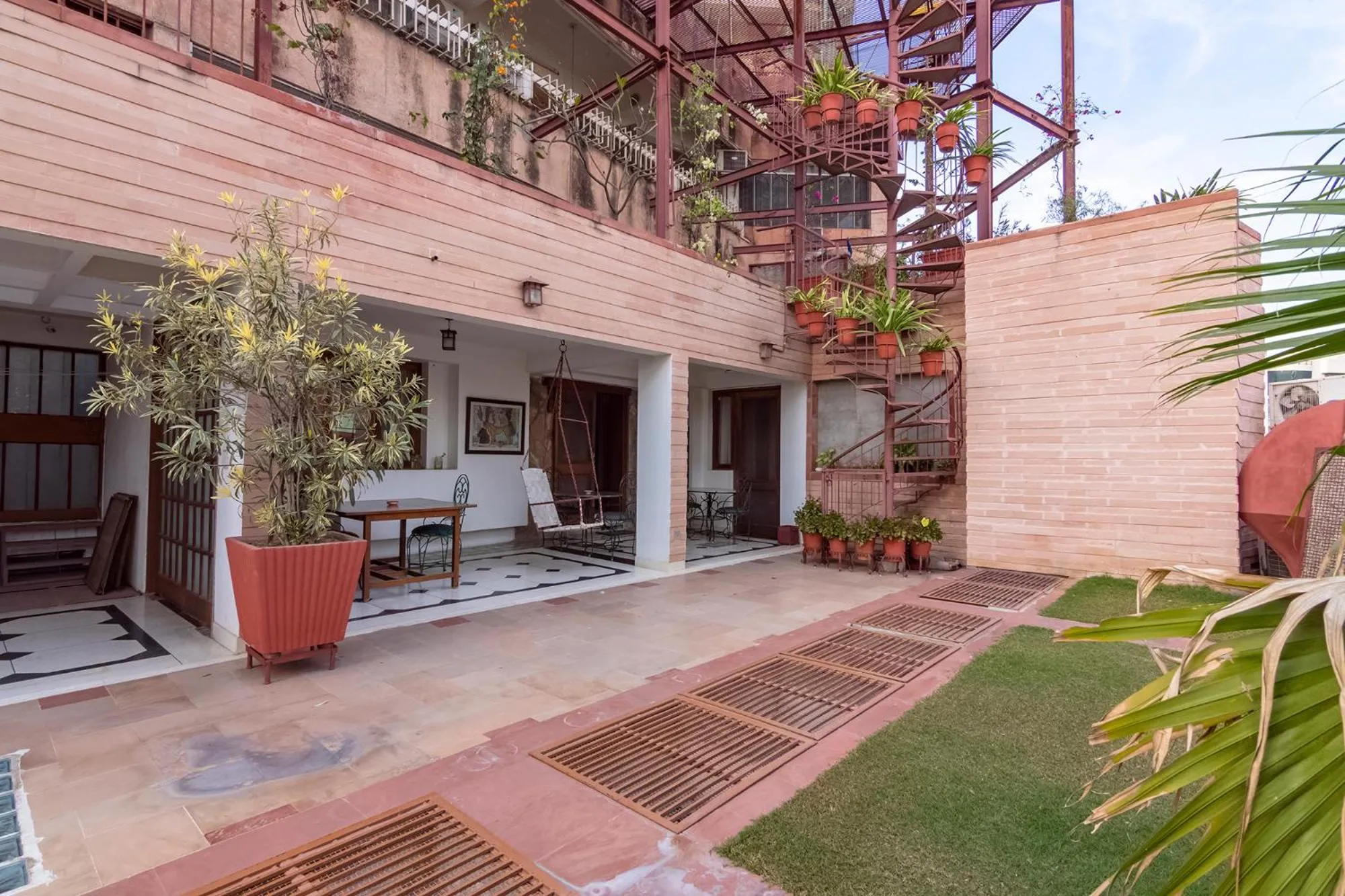 Garden in Jaipur Inn