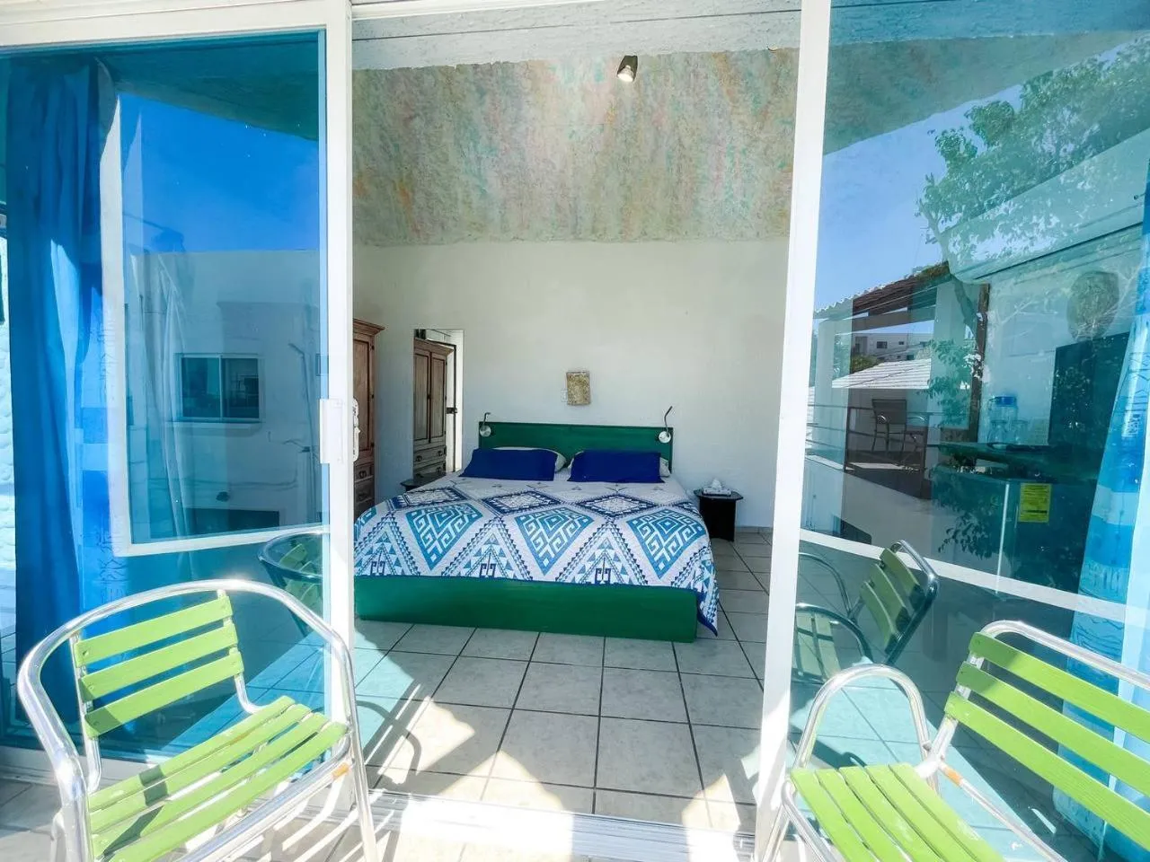 Photo of the whole room, Bed in Hotel Allende