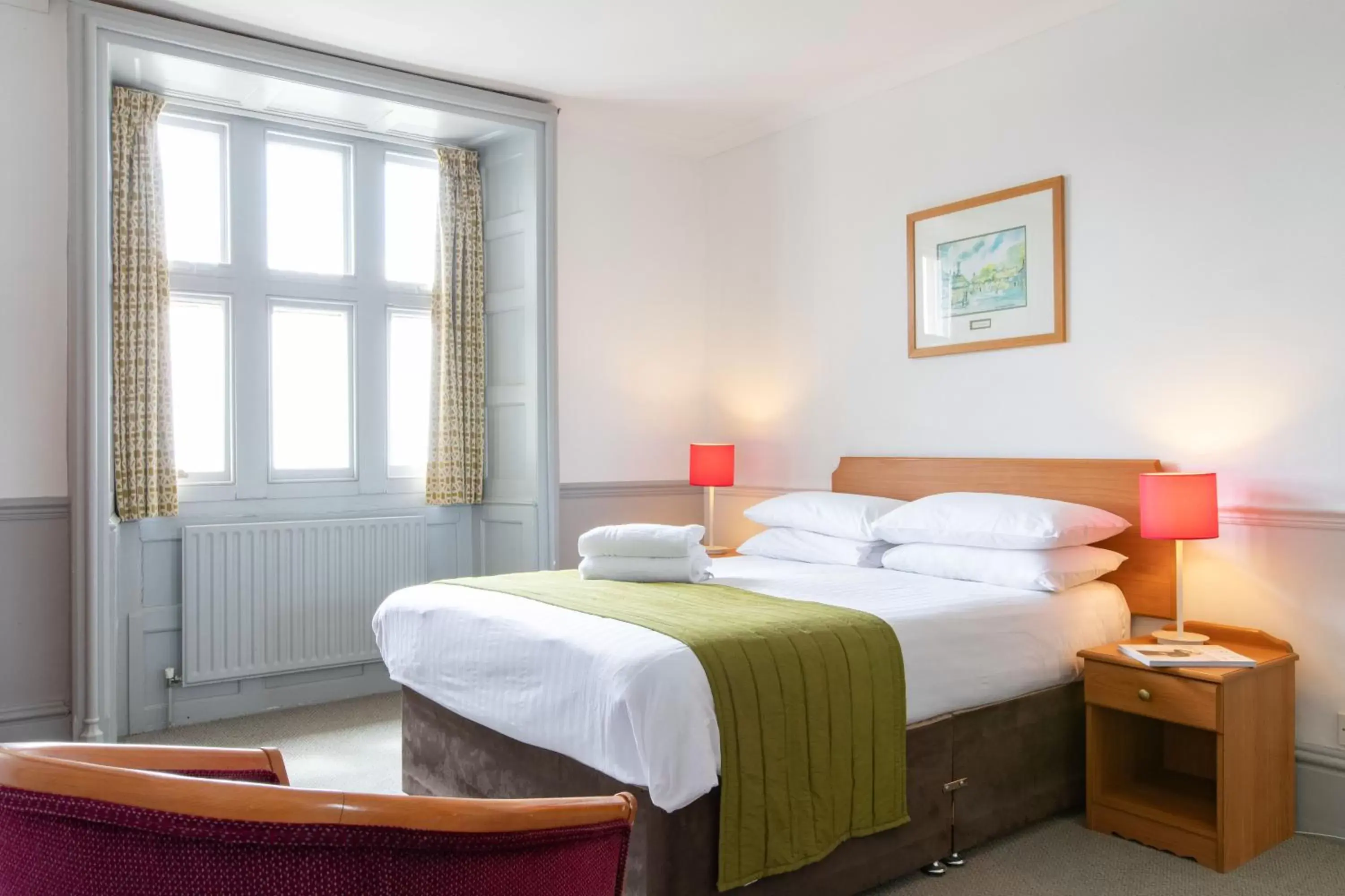 Double Room with Sea View in The Golden Lion Hotel Double Room with Sea View in The Golden Lion Hotel