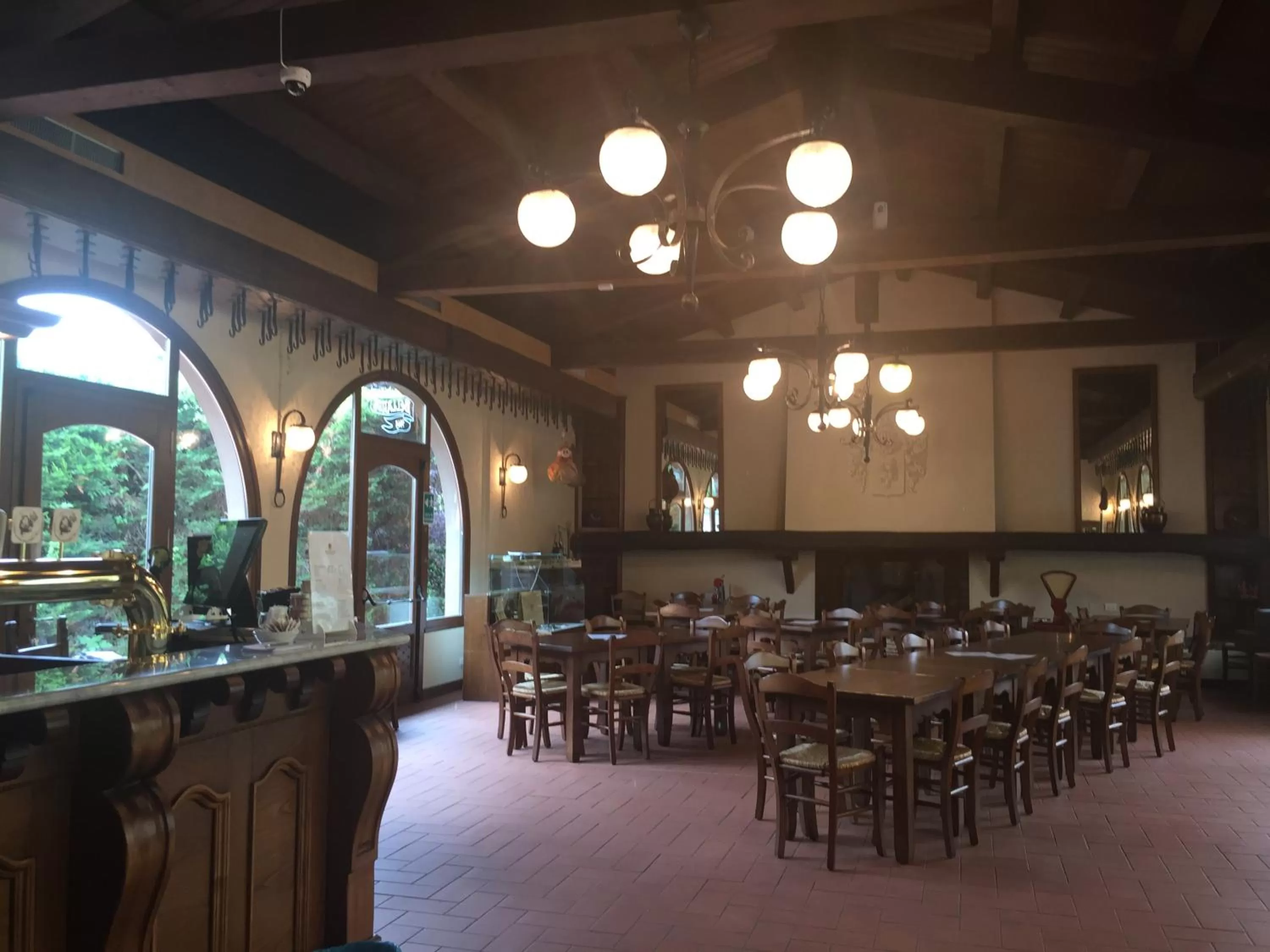 Restaurant/places to eat in Antica Locanda San Leonardo 1554