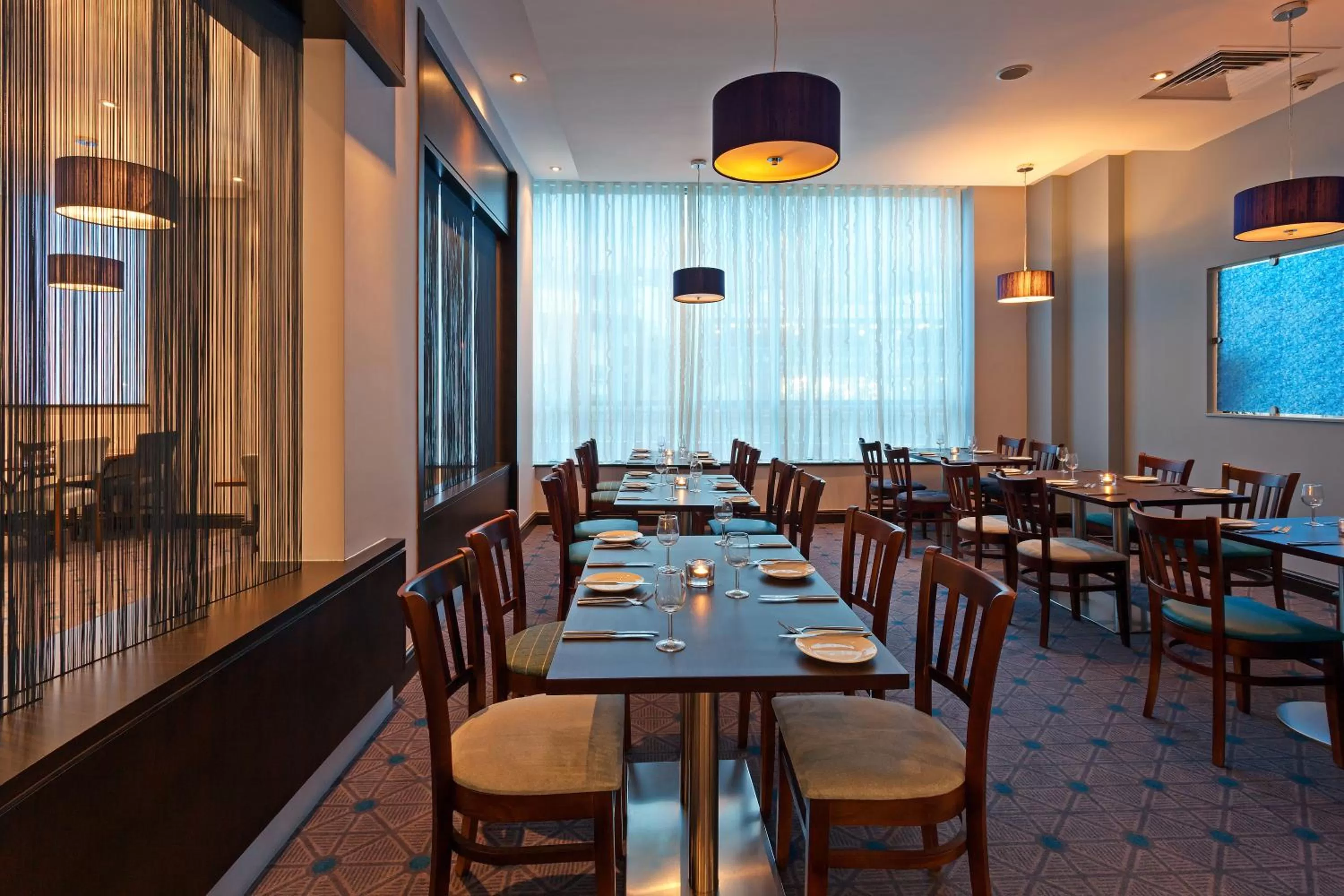 Restaurant/places to eat in Leonardo Hotel Plymouth