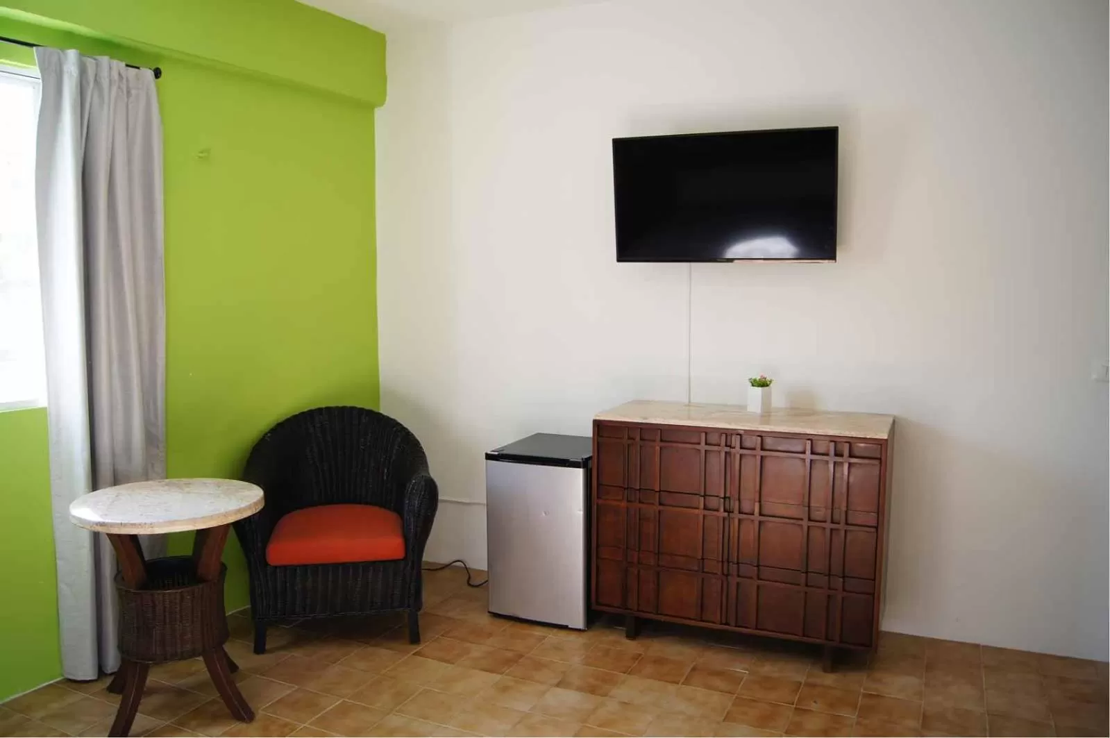 TV and multimedia in Cabo Tortuga Hotel Boutique