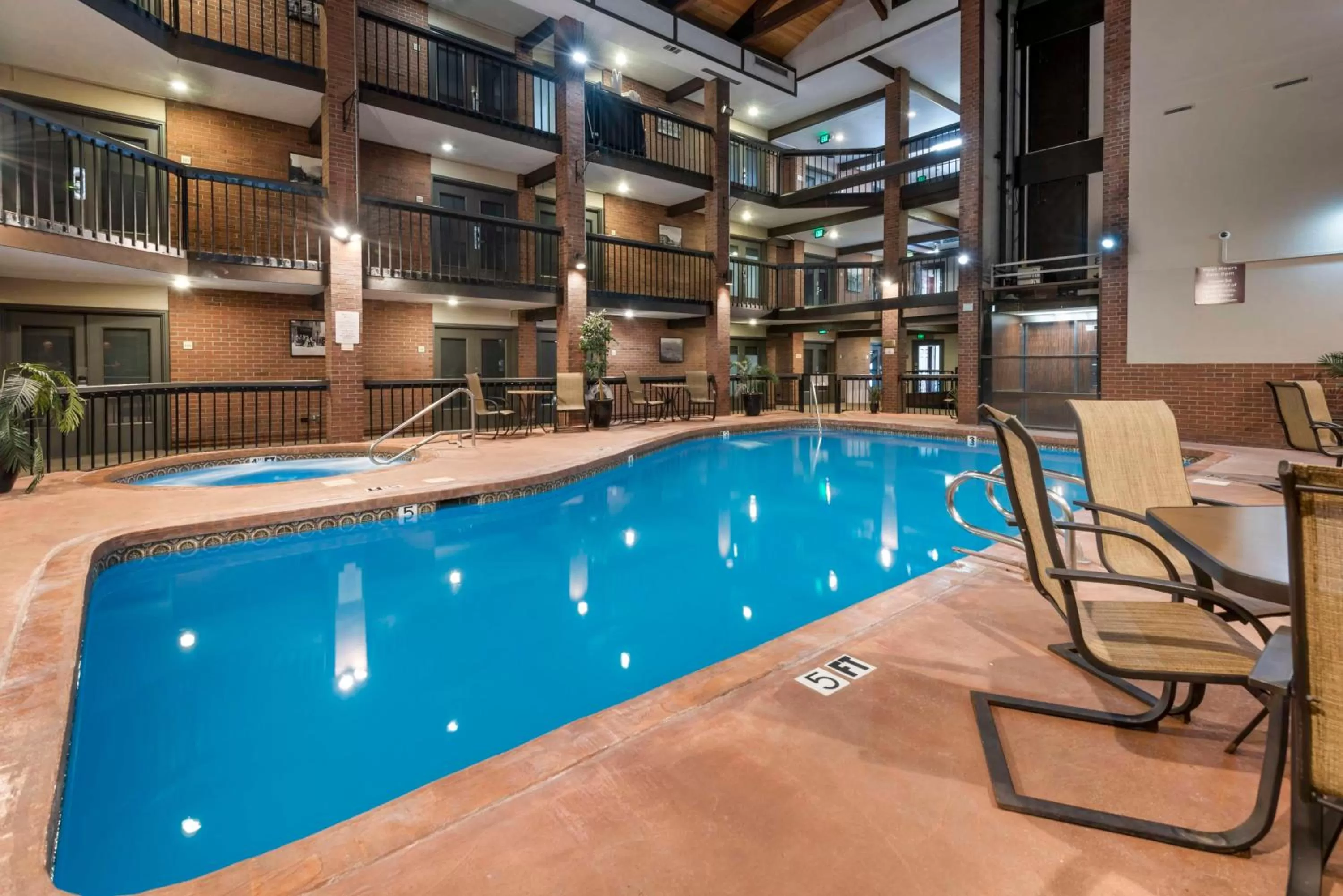 Pool view in Best Western Plus Rio Grande Inn