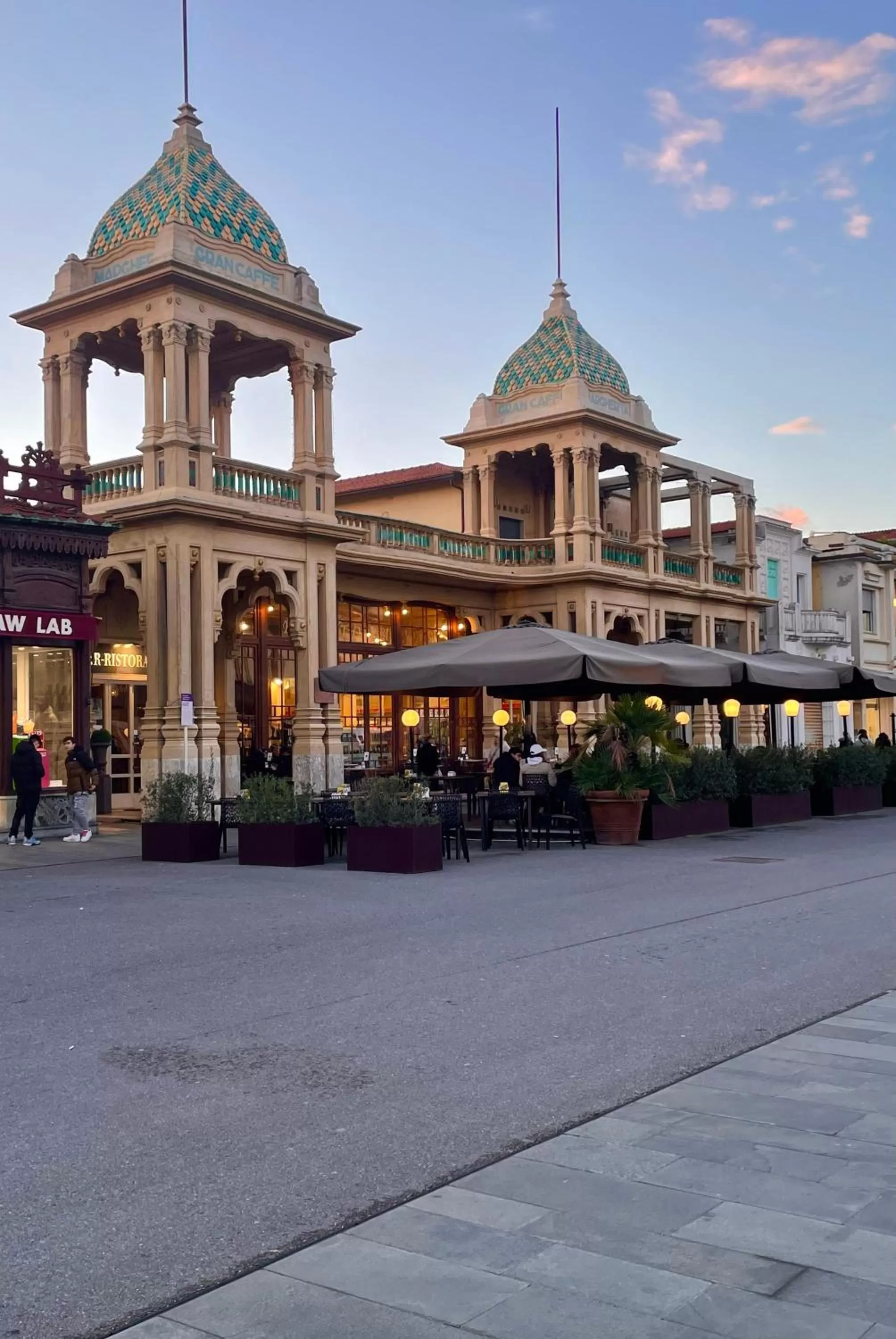 Shopping Area in Vi Suites