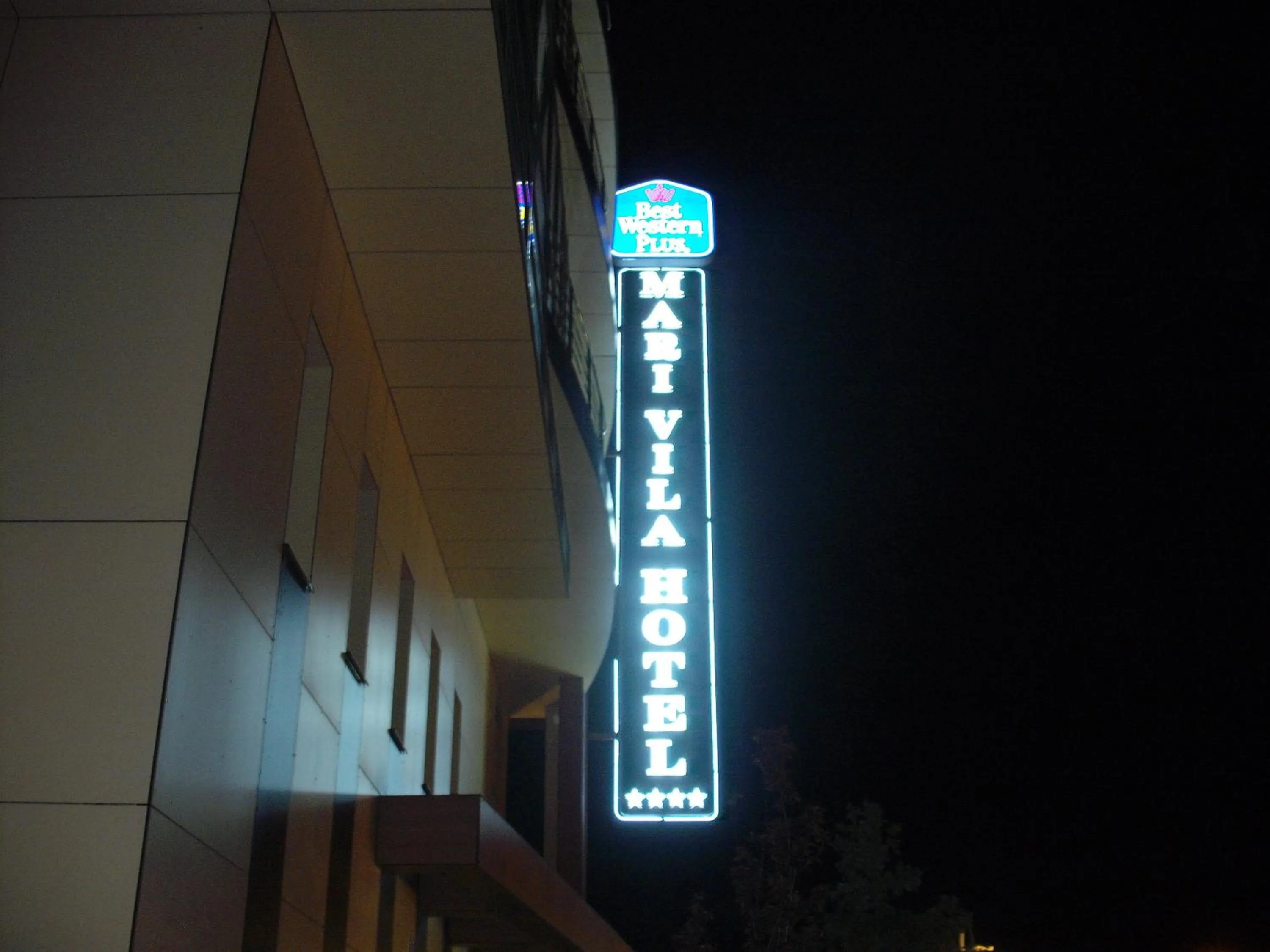 Facade/entrance in Mari Vila Hotel