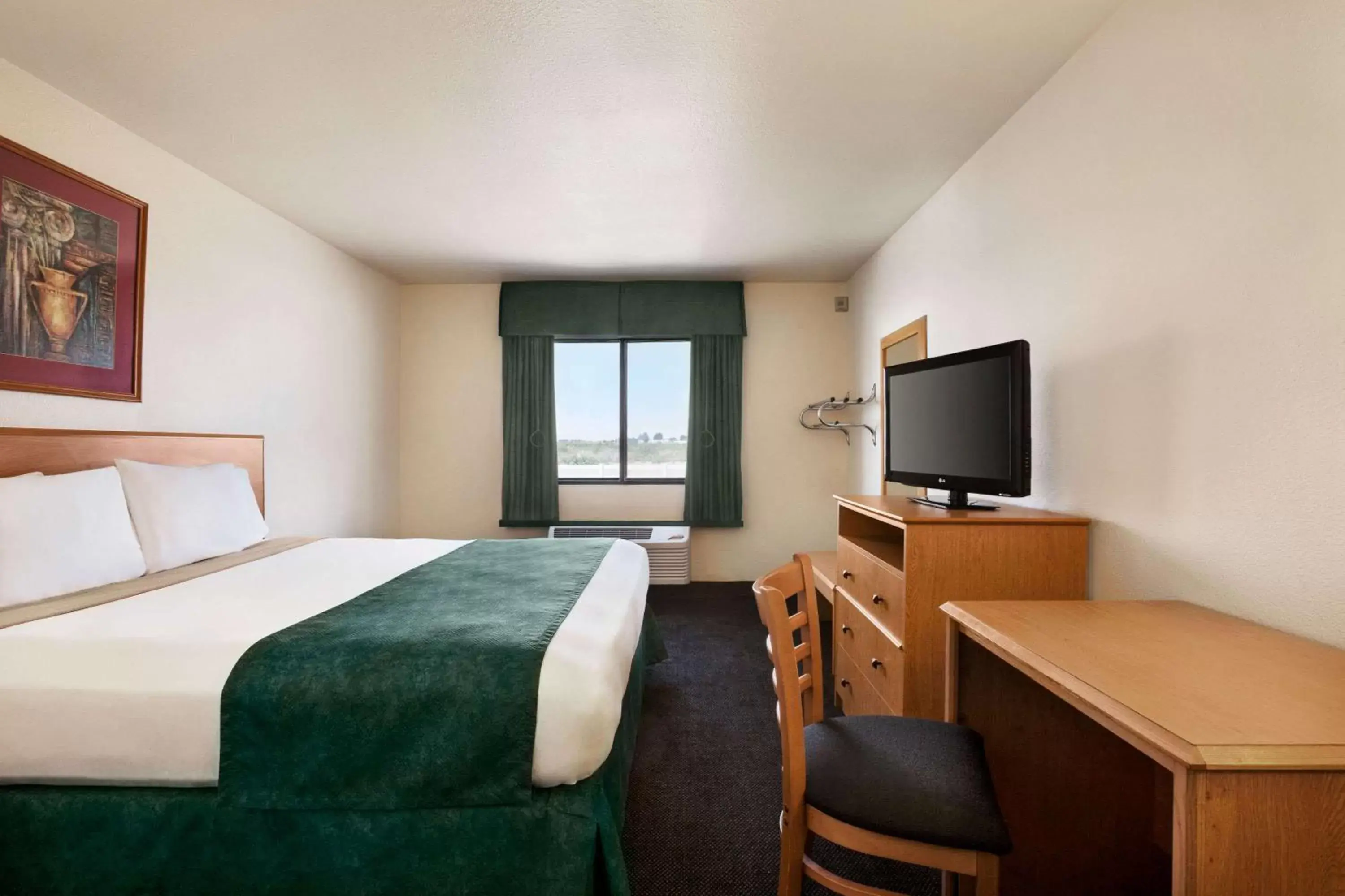 King Room - Mobility Access/Non-Smoking in Travelodge by Wyndham Pecos King Room - Mobility Access/Non-Smoking in Travelodge by Wyndham Pecos