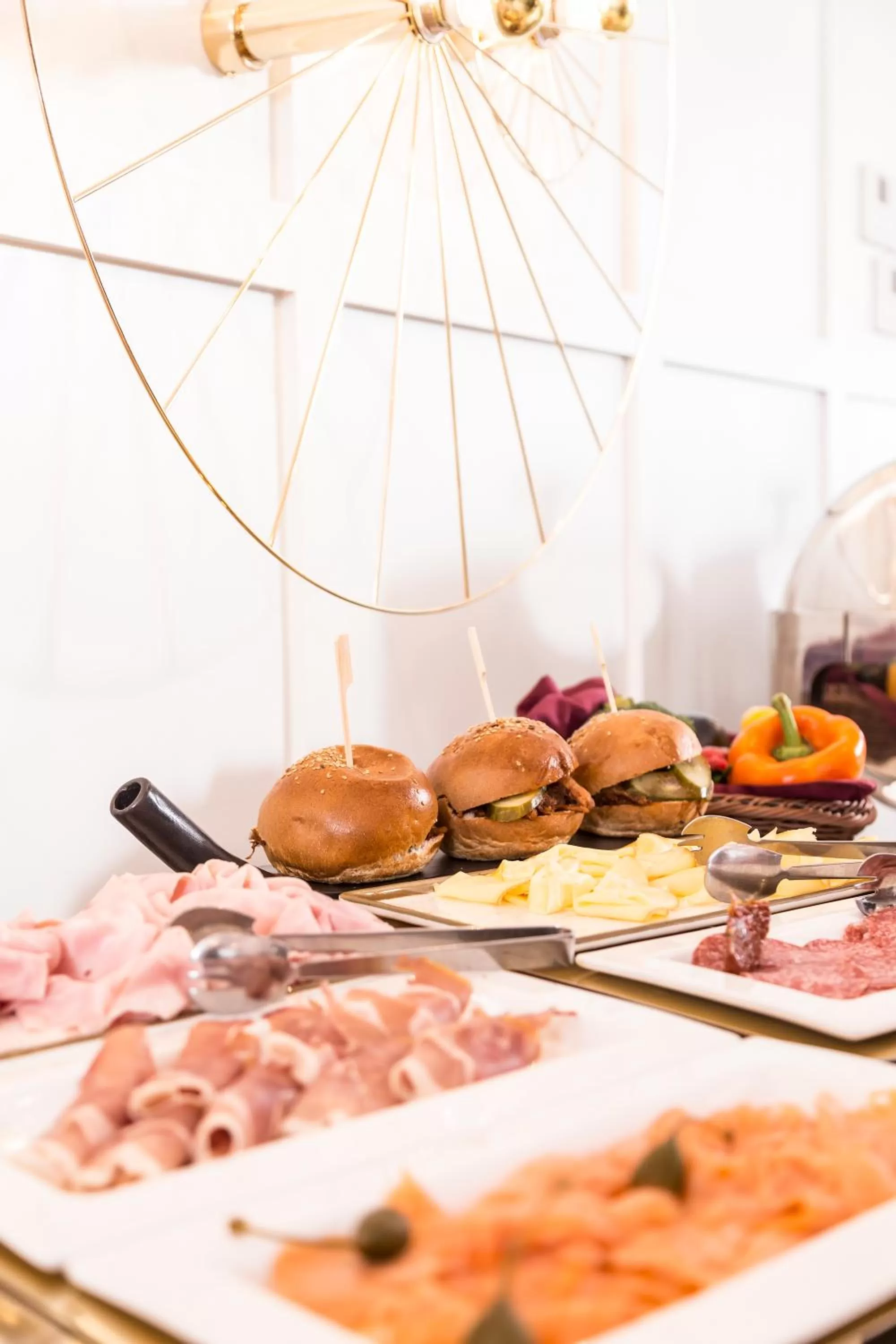 Breakfast in Hotel Cismigiu