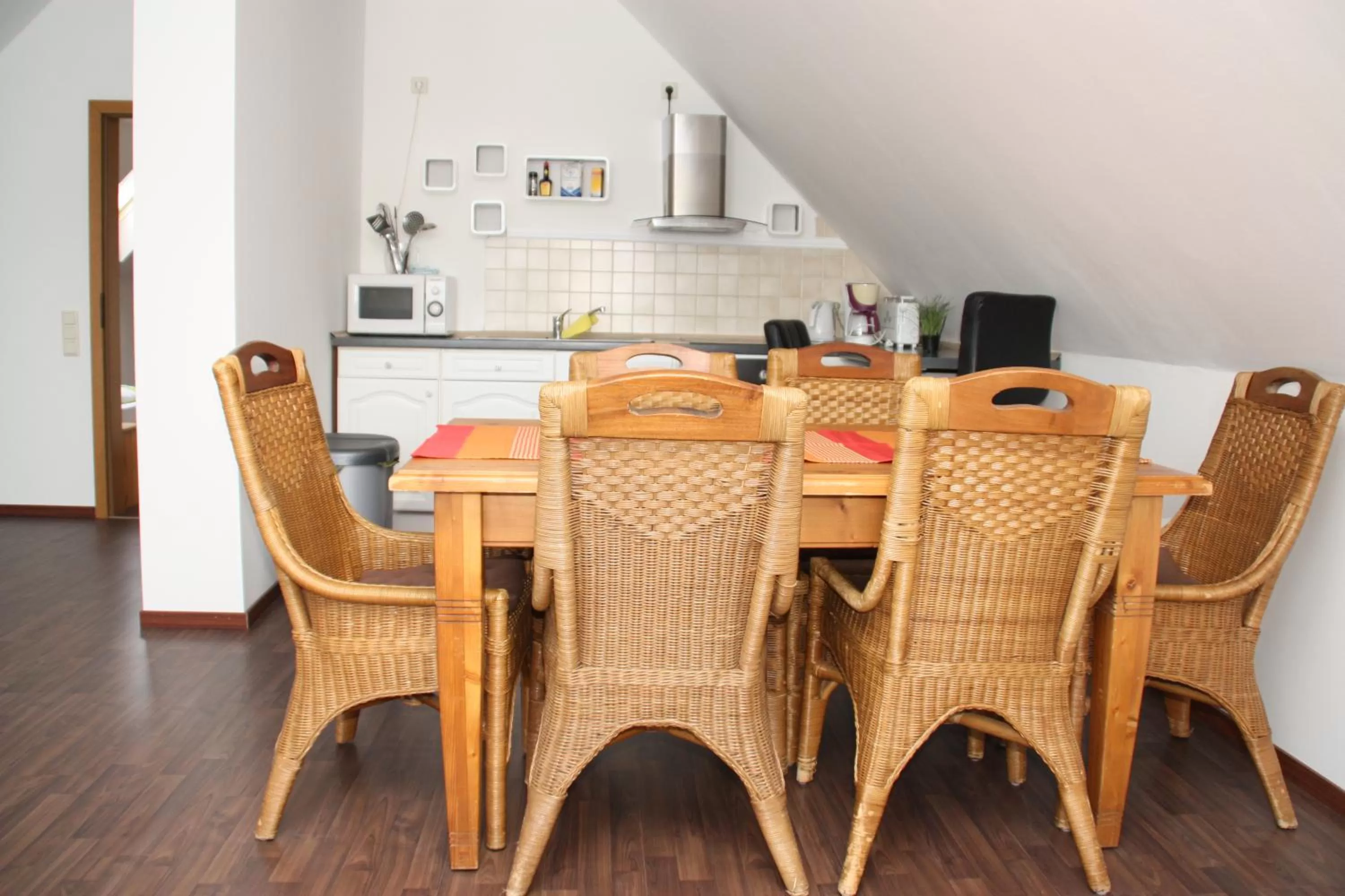 Photo of the whole room, Dining Area in Landhaus Riedel