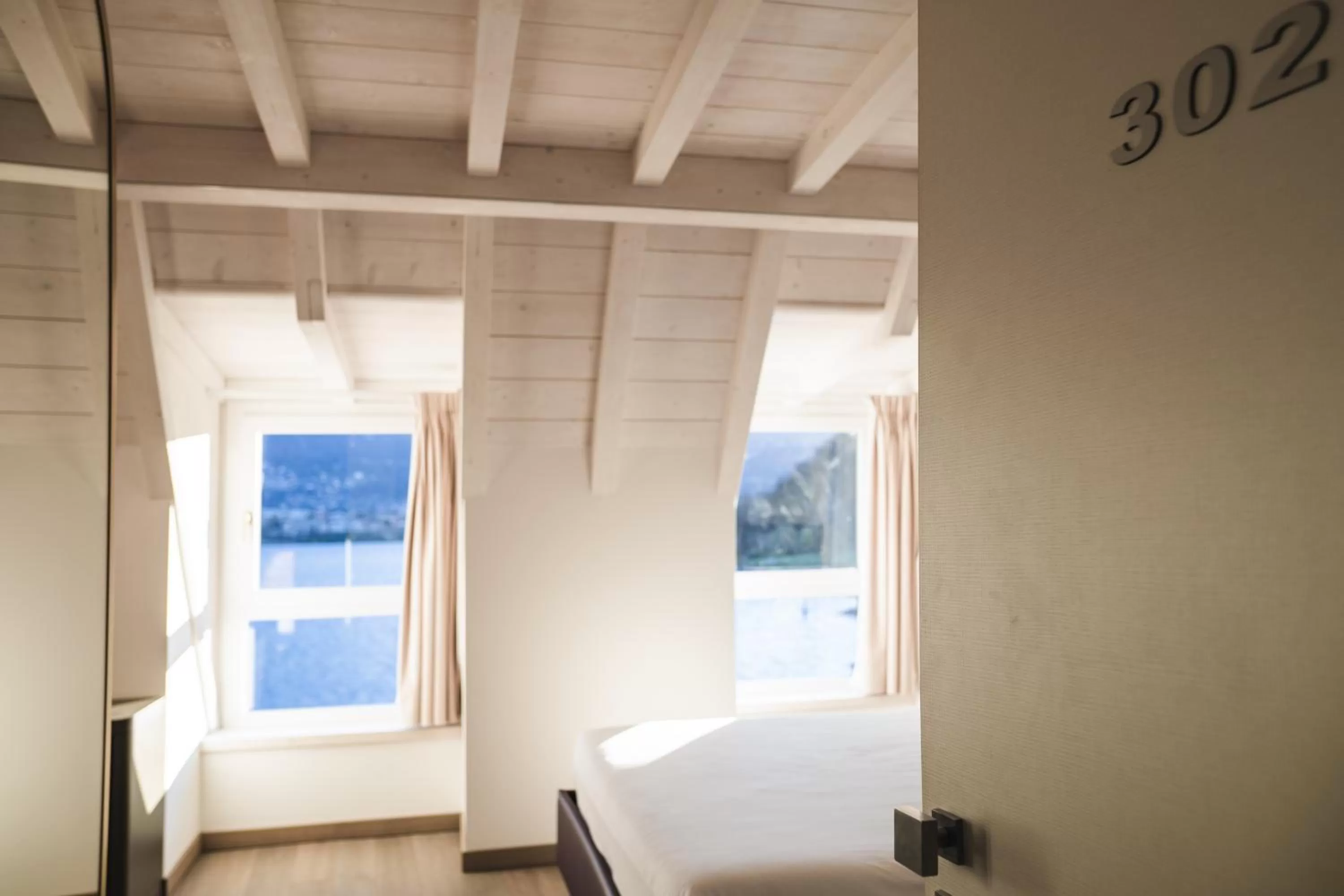 LUXURY SUITES ROCOPOM - Lake Front