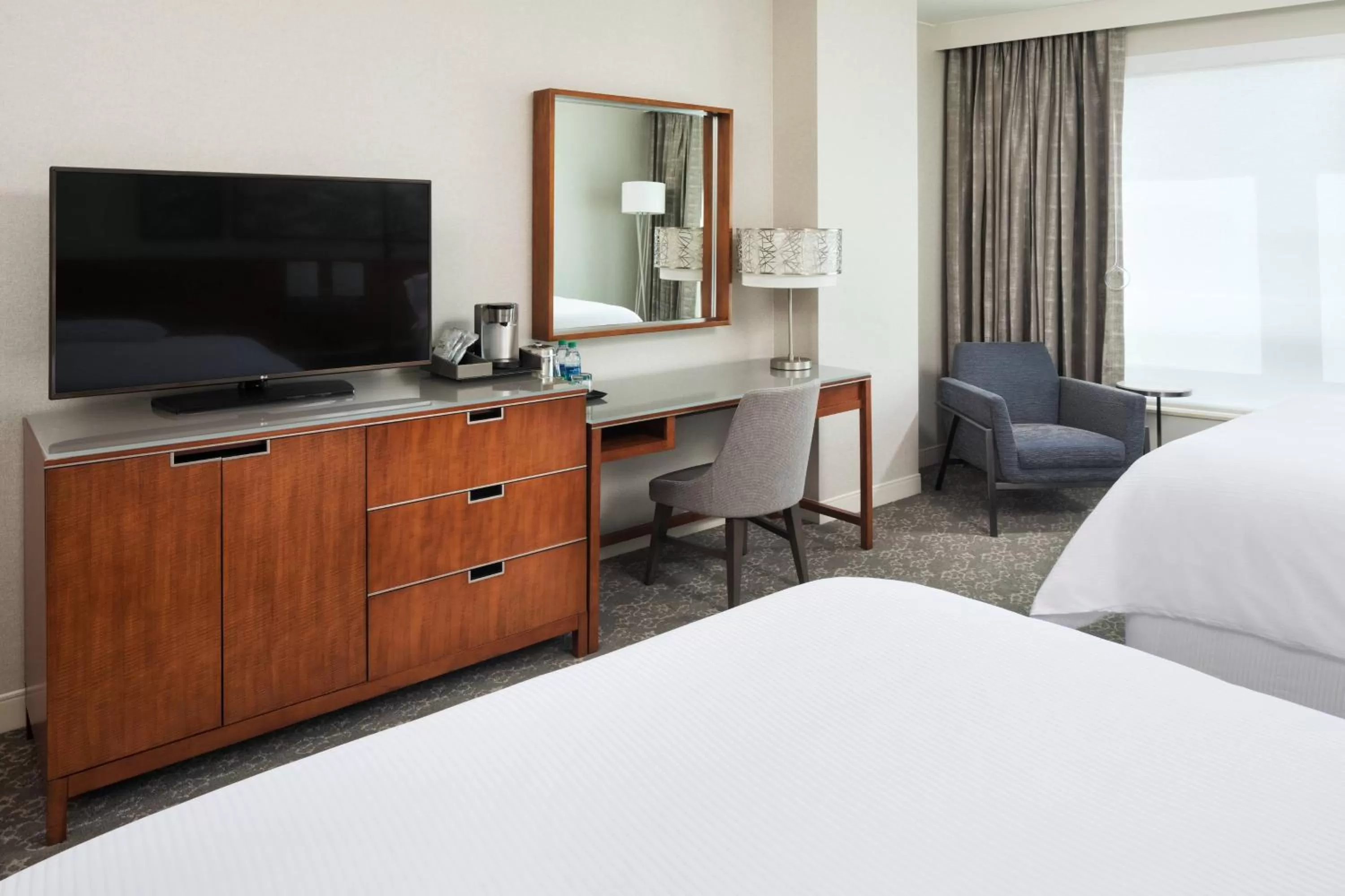 Photo of the whole room, Bed in The Westin Edina Galleria