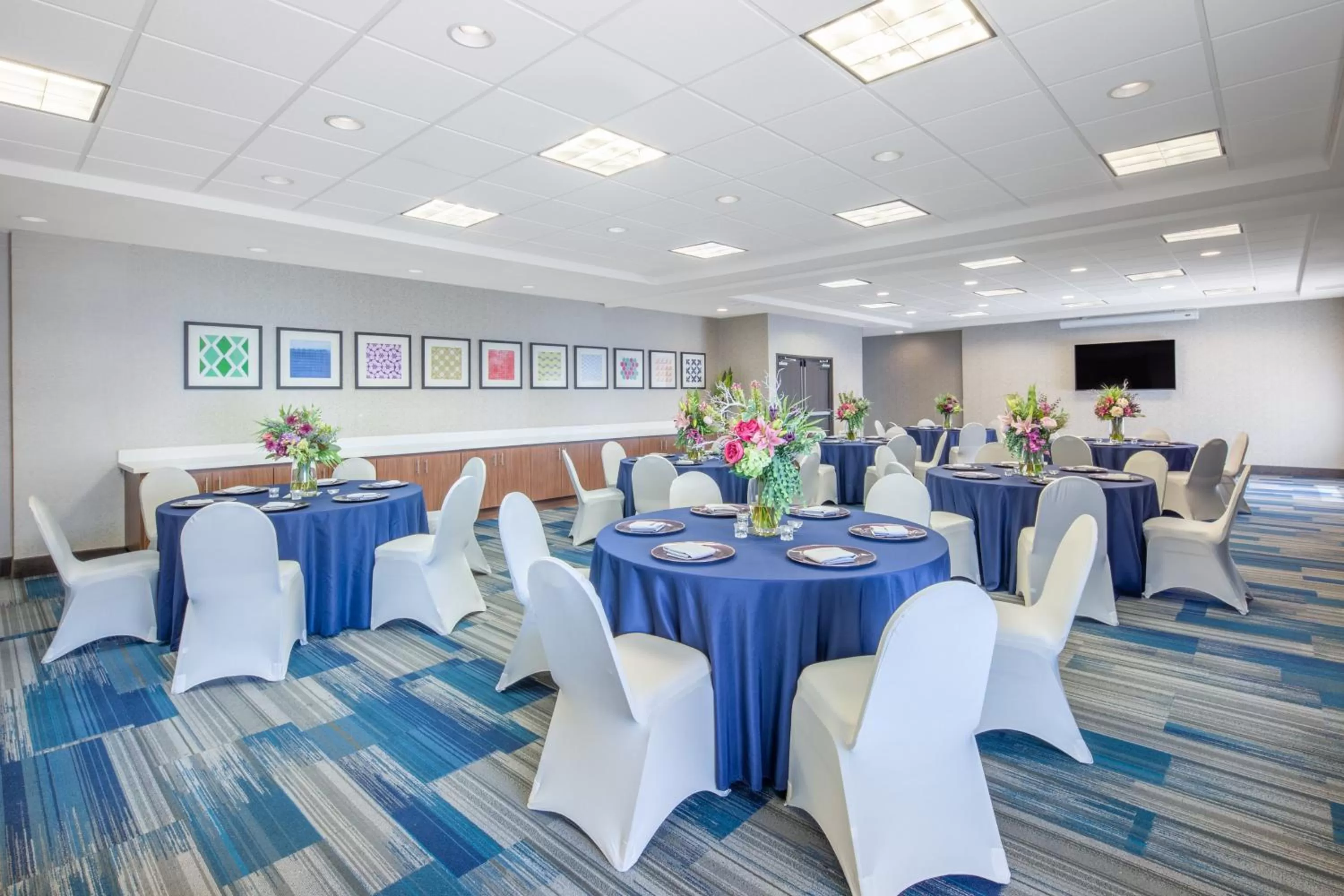 Meeting/conference room in Holiday Inn Express Surprise by IHG