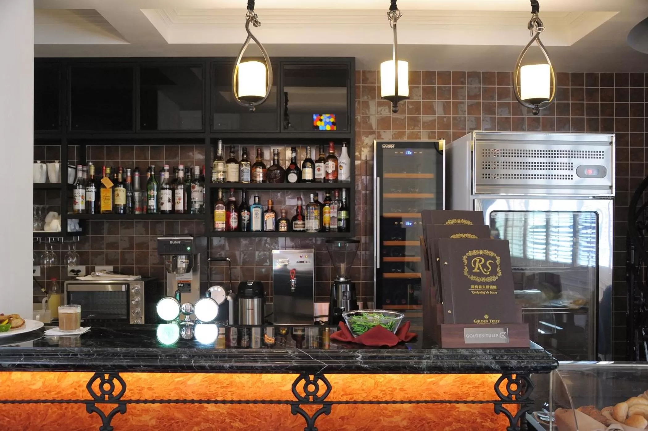 Drinks in Golden Tulip RS Boutique Hotel-Tainan