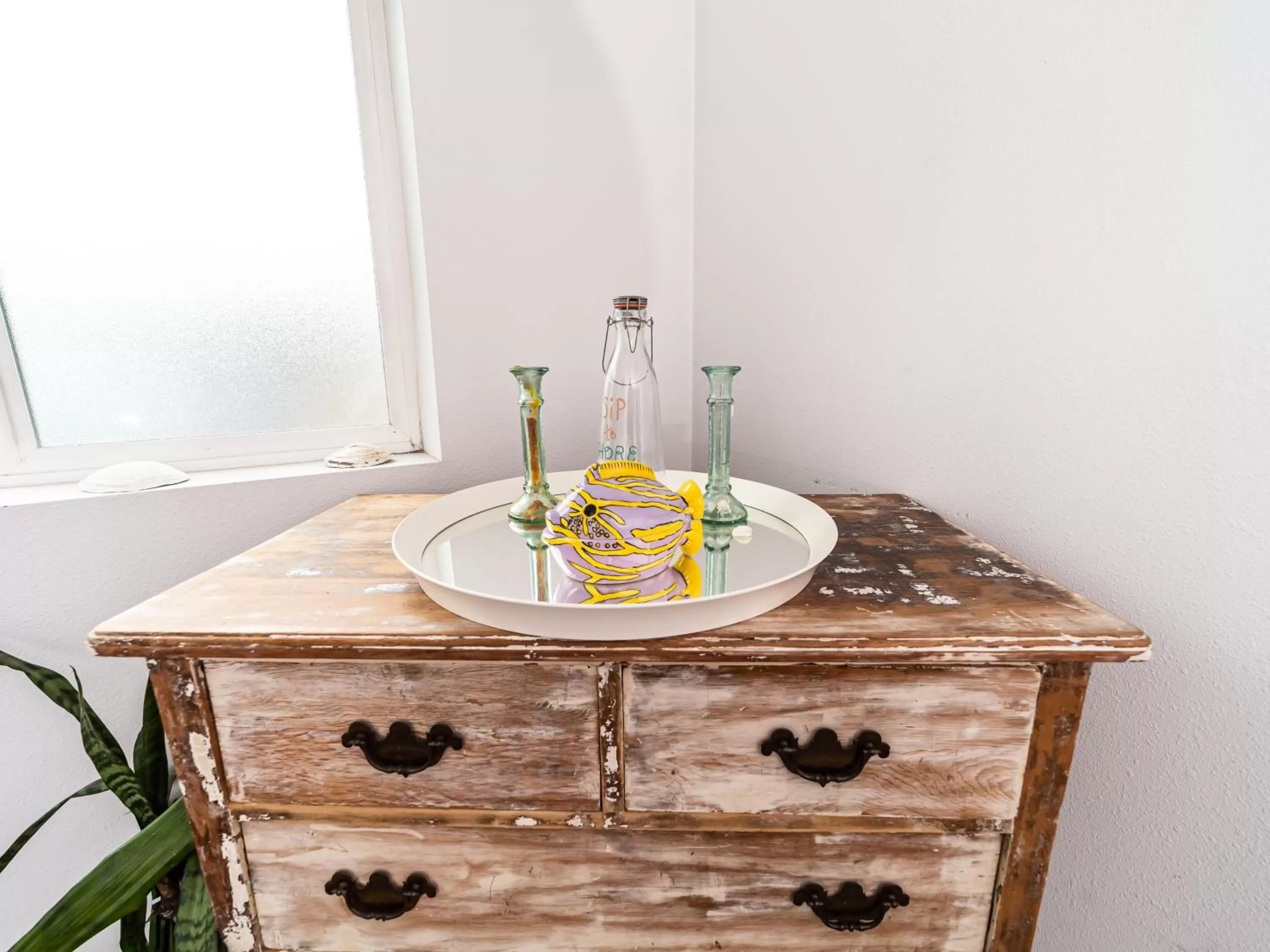 wardrobe in Terimore Lodging by the Sea