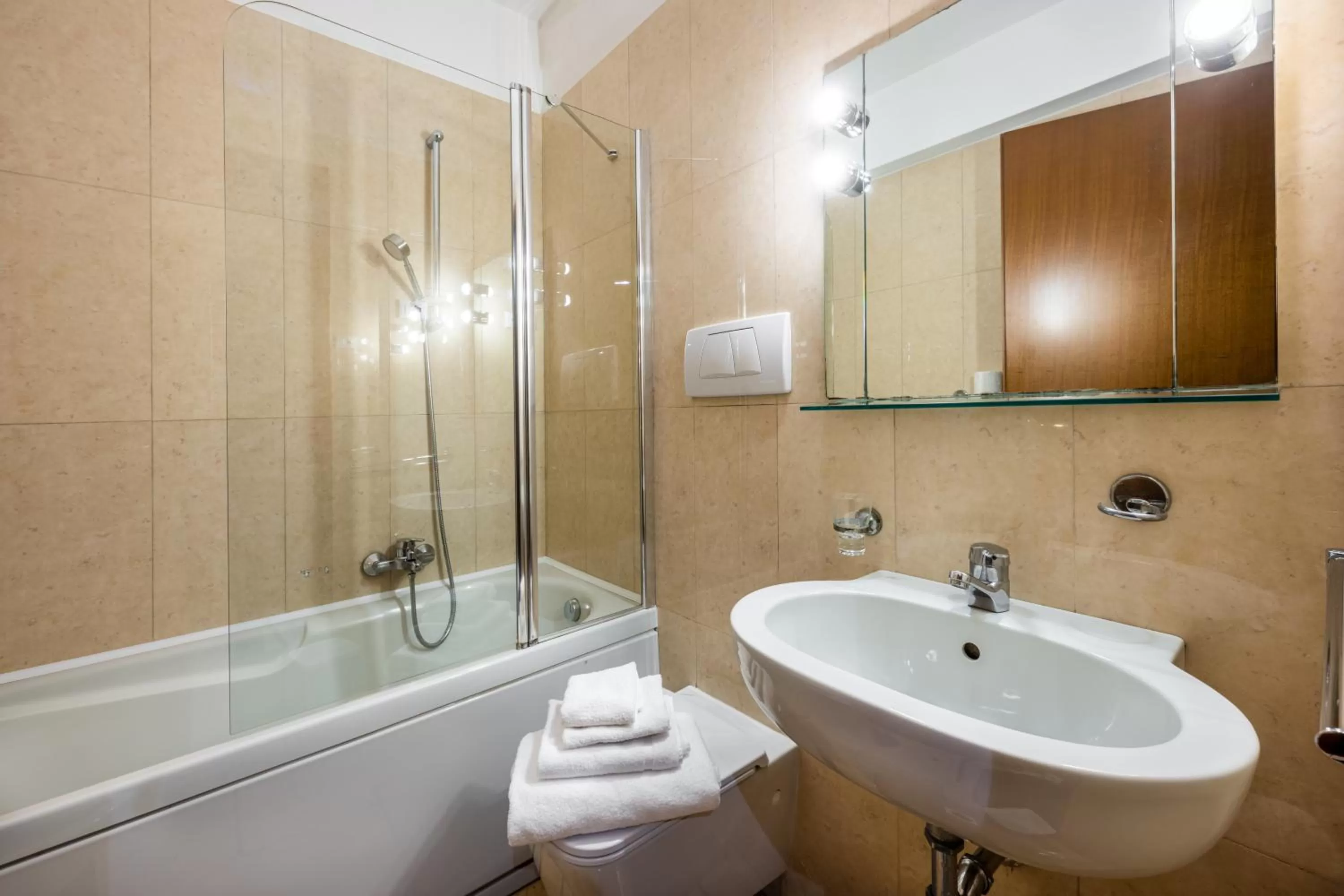 Bathroom in Hotel Apostoli Garden