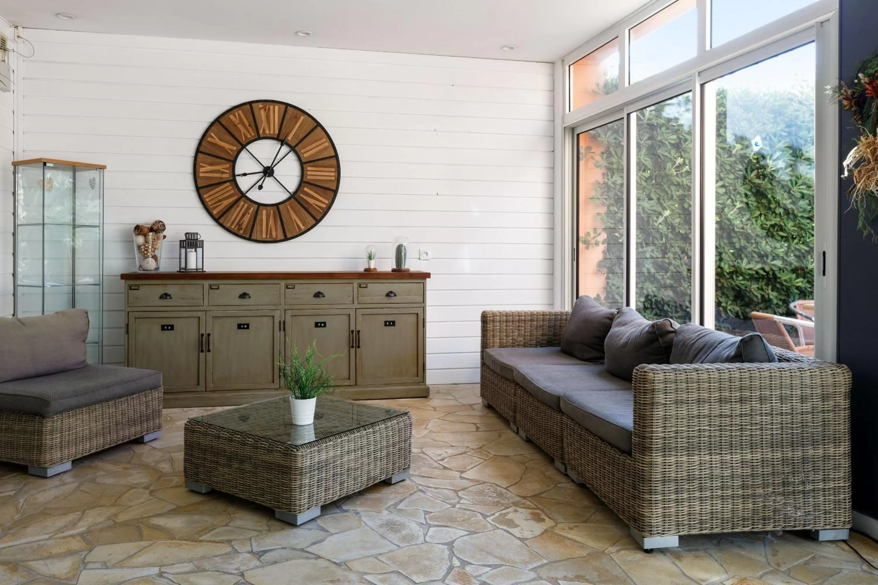 Patio in Résidence Pierre & Vacances La Pinède