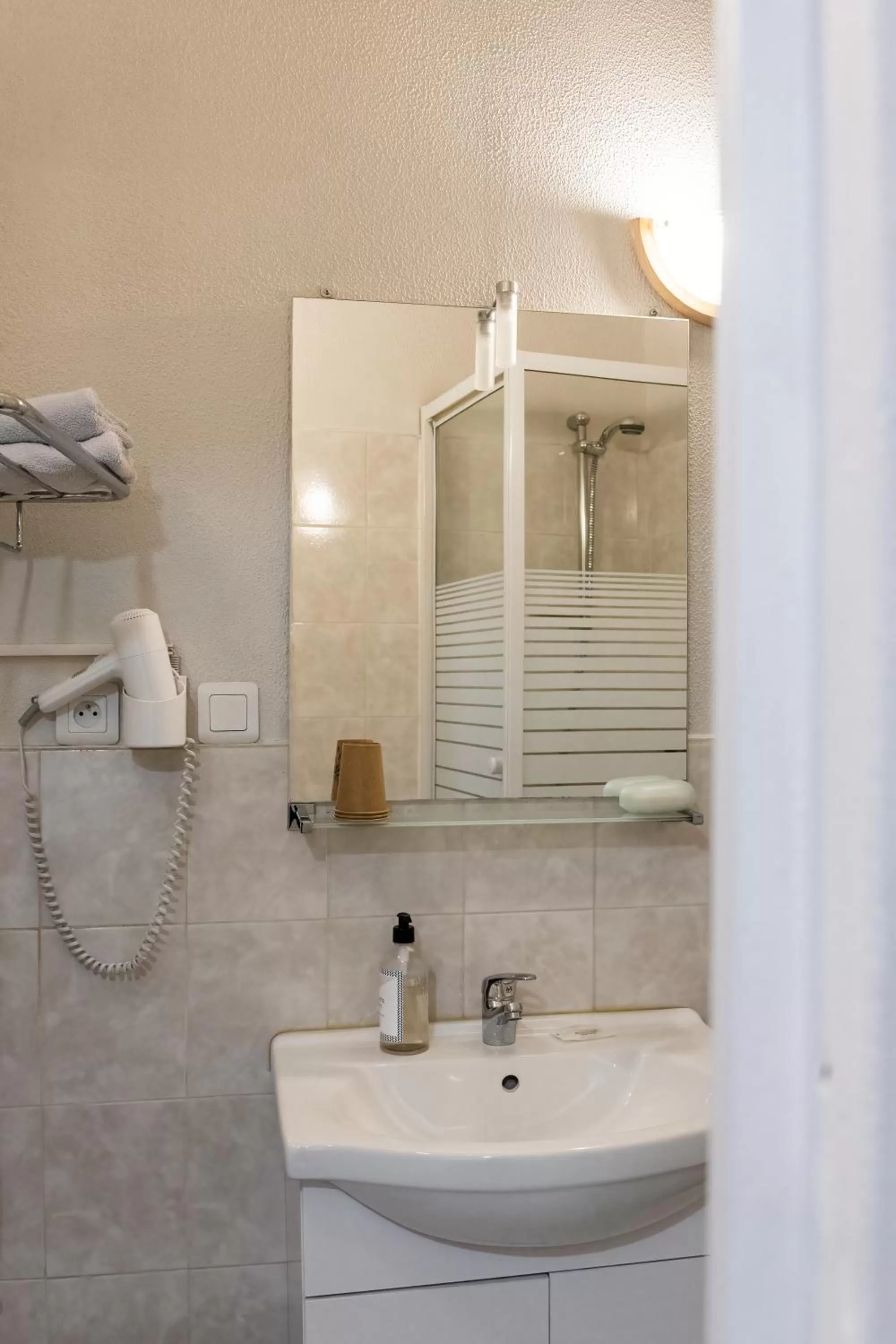 Bathroom in Hôtel de la Gare