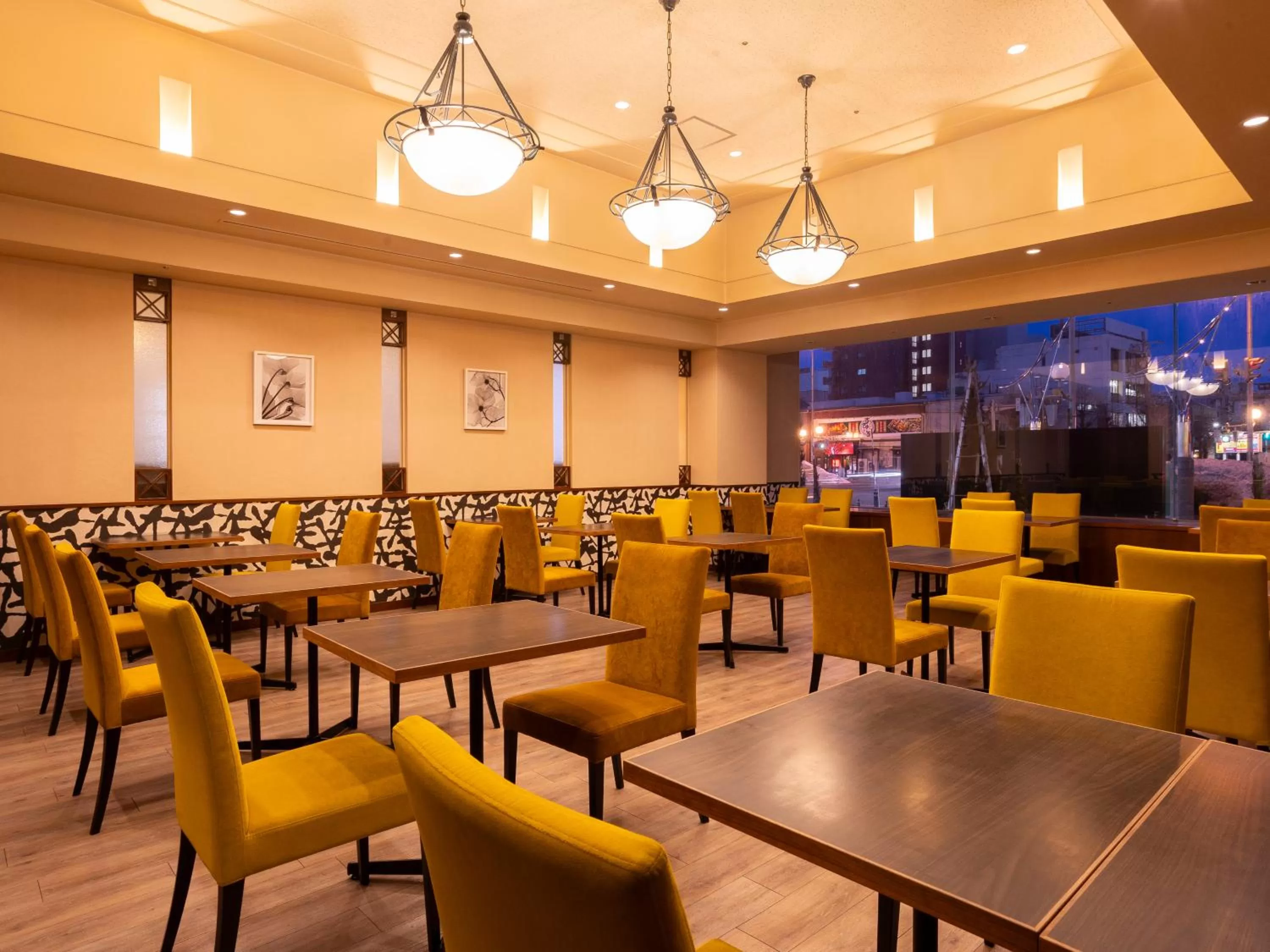 Restaurant/places to eat in ART HOTEL Aomori