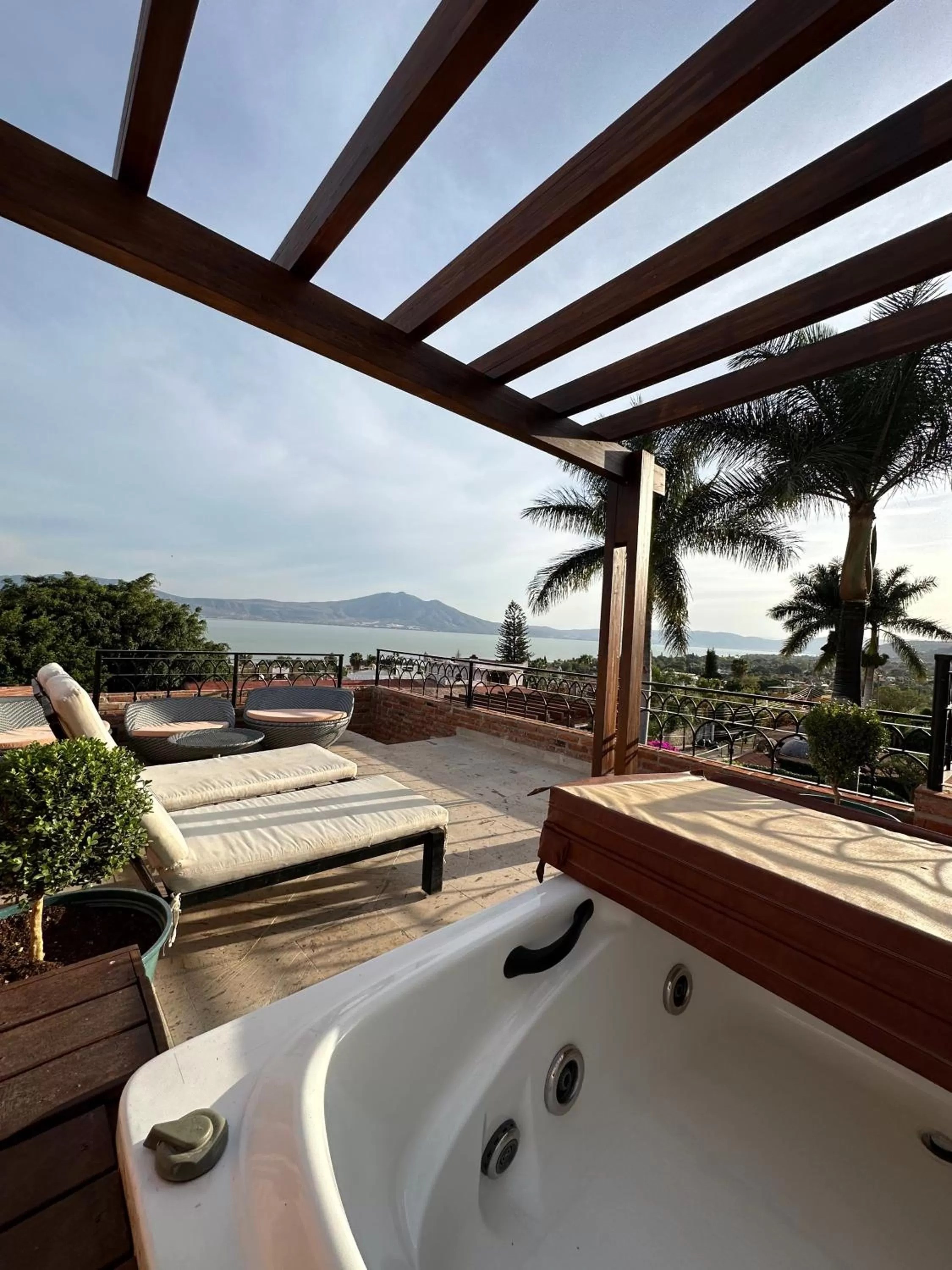 Hotel Lindo Ajijic Bed & Breakfast