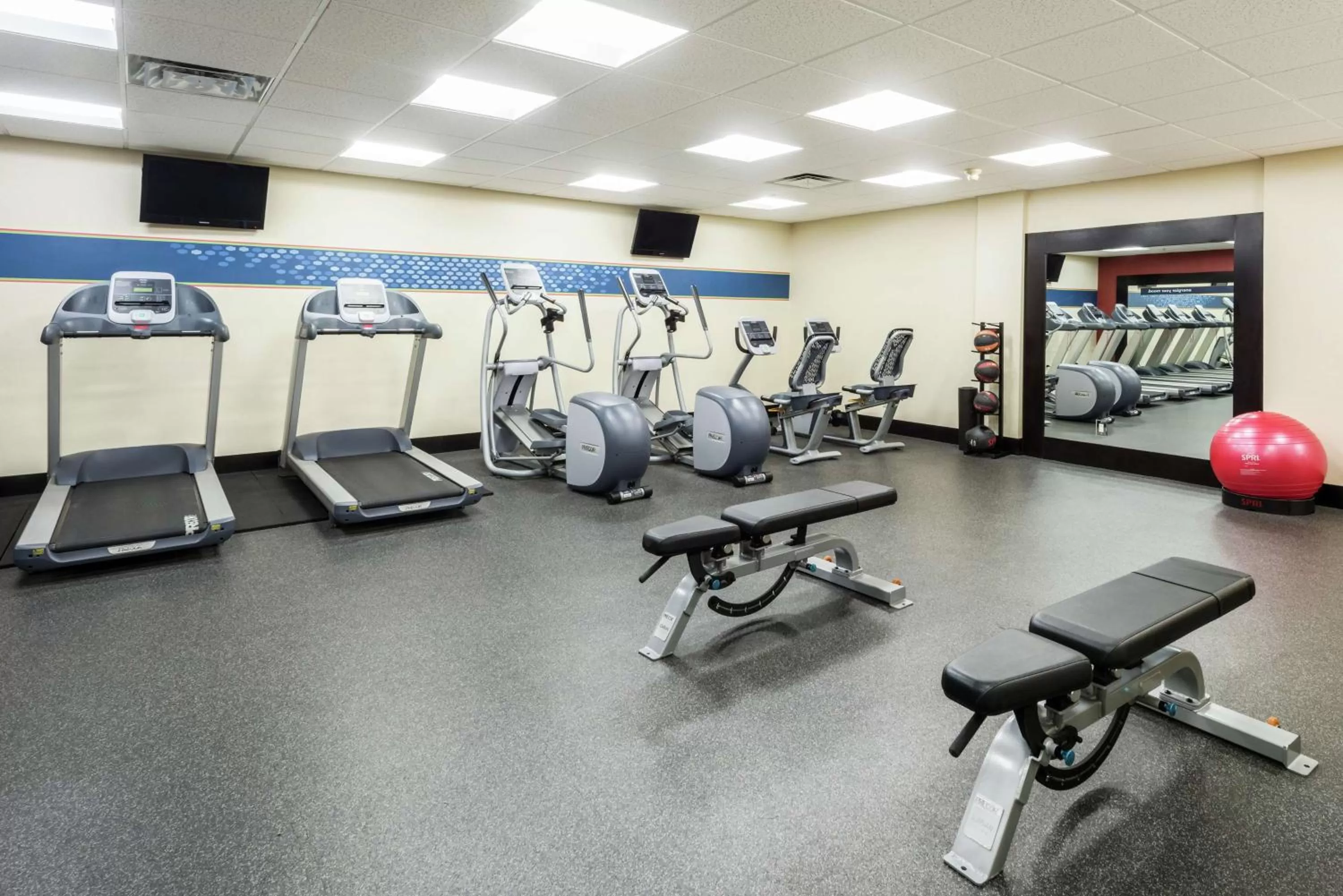 Fitness centre/facilities in Hampton Inn Branson on the Strip
