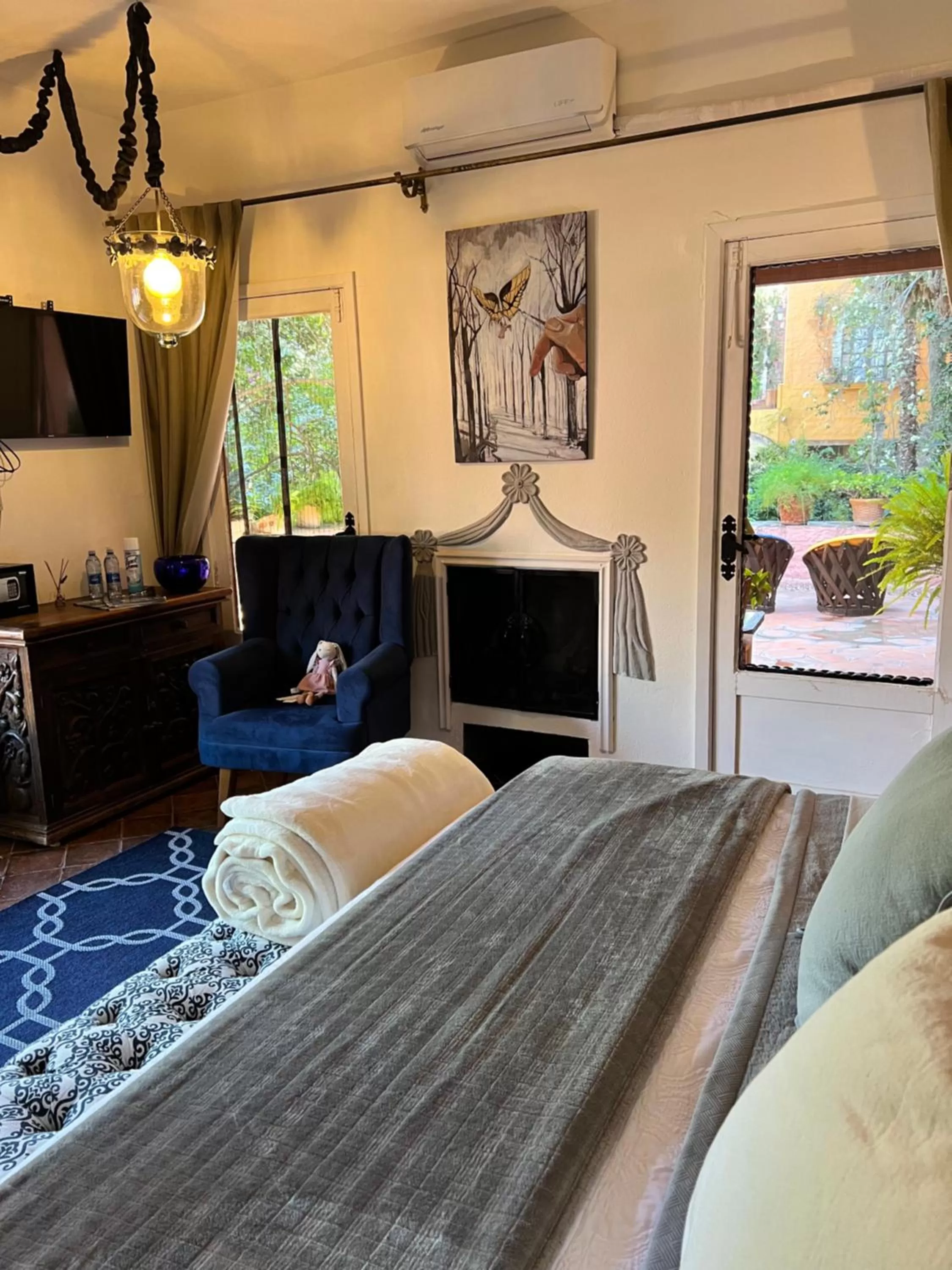 Photo of the whole room, Bed in Tres Fuentes Hotel Boutique