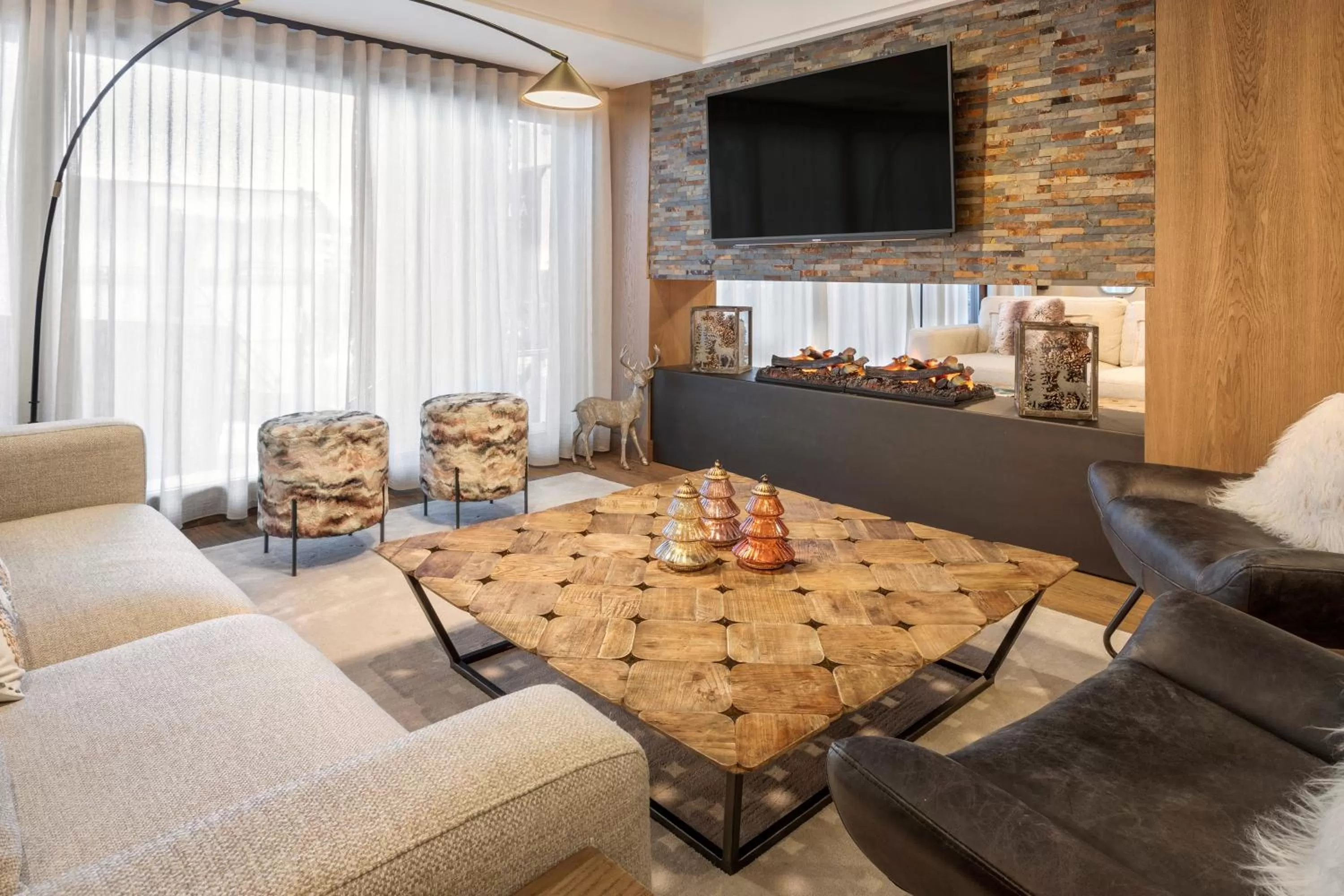 Communal lounge/ TV room in Melia Sierra Nevada