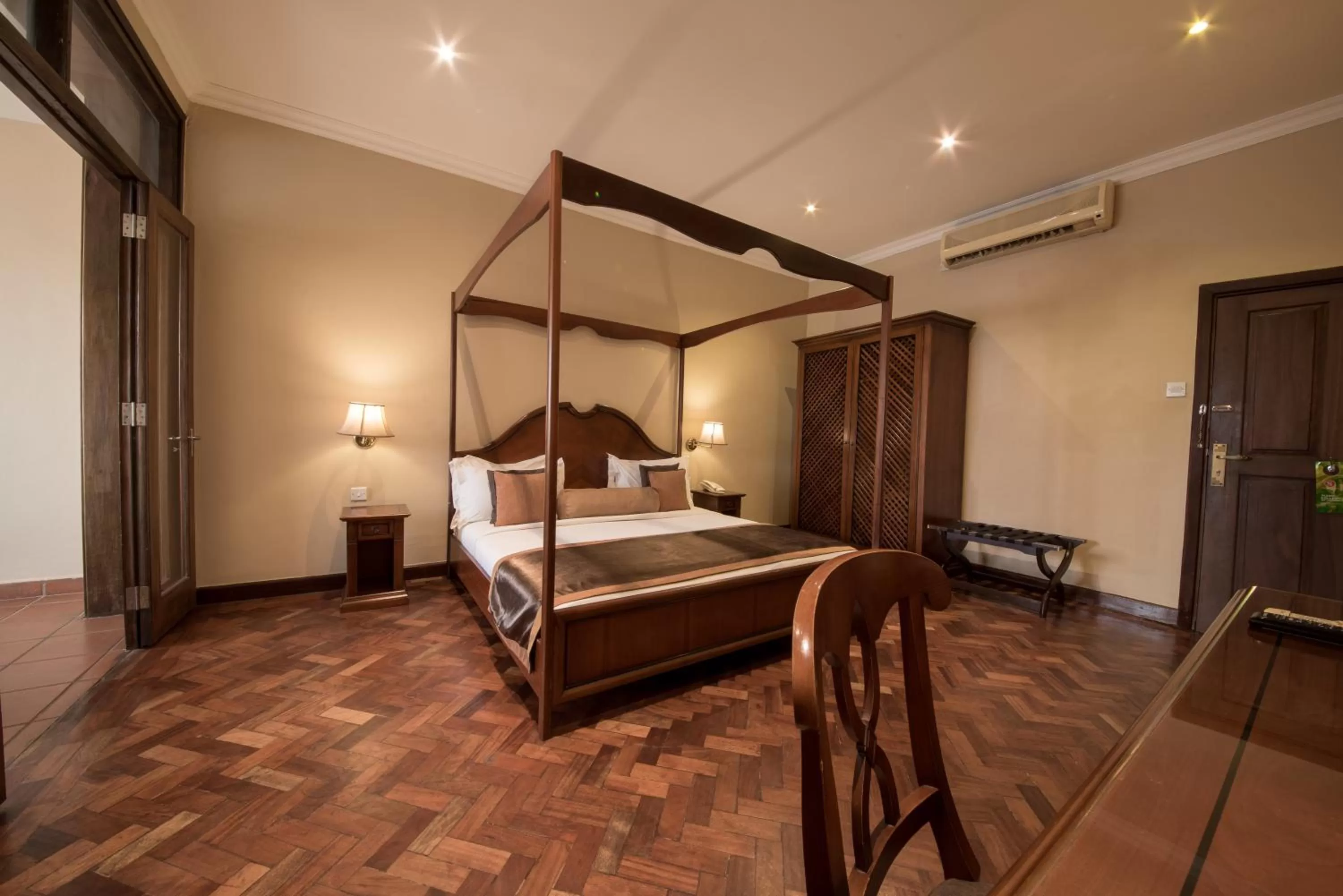 Photo of the whole room in Speke Hotel 1996 Ltd