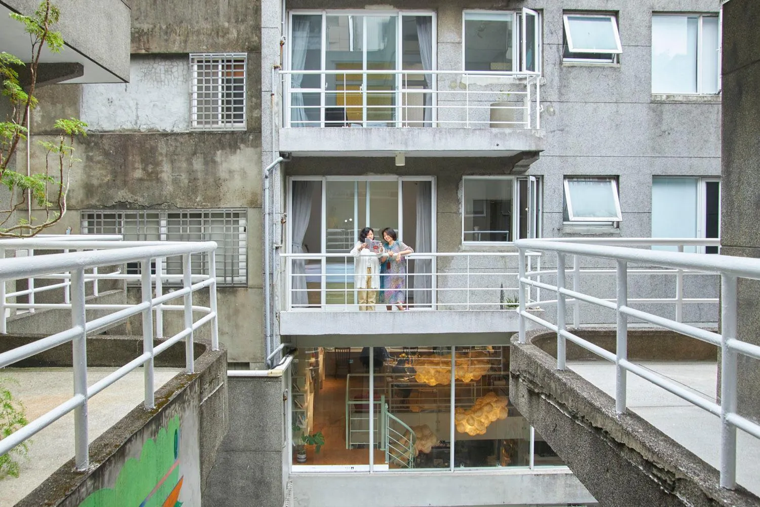 Property building in OwlStay Flip Flop Hostel - Garden