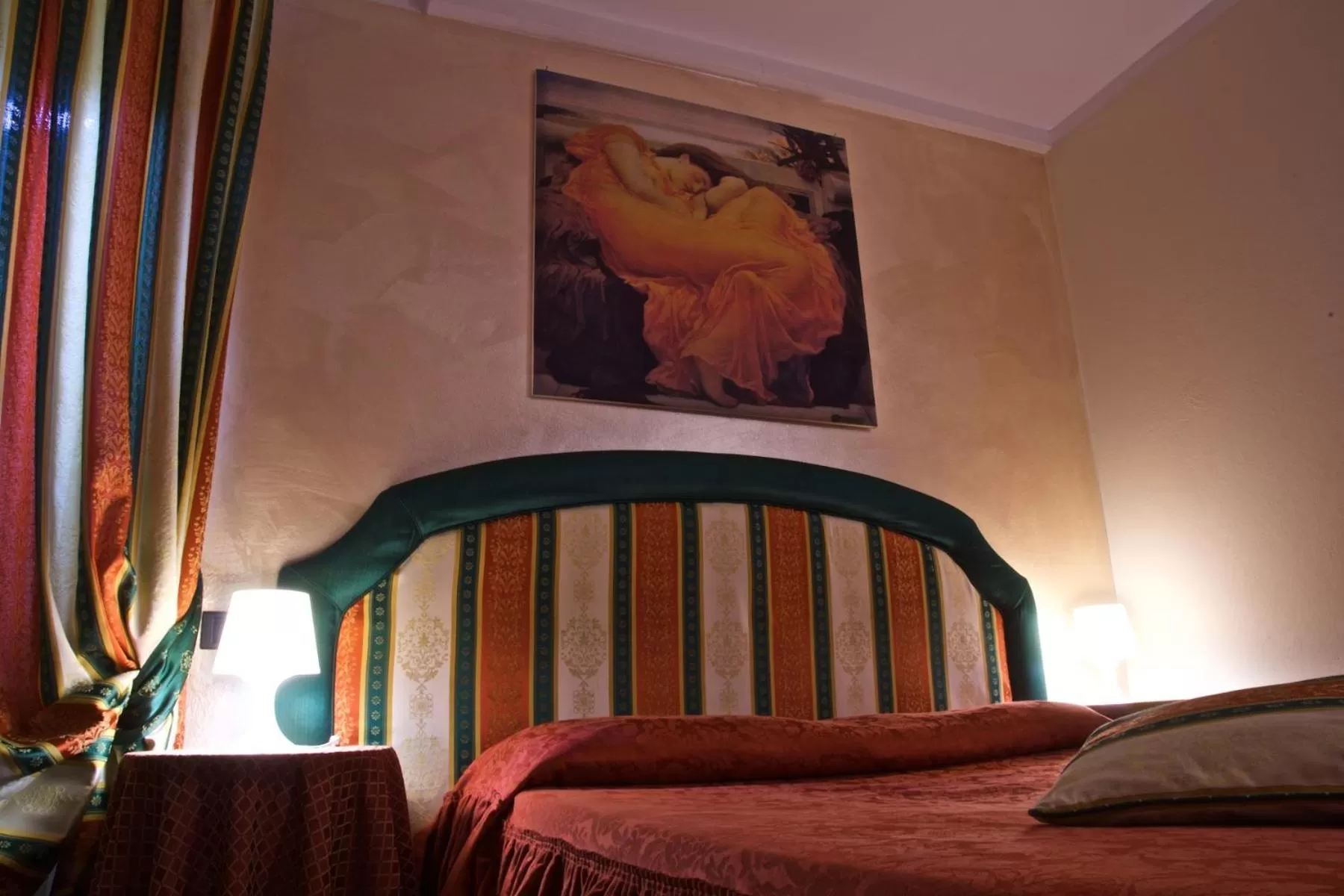 Bed in Hotel La Luna