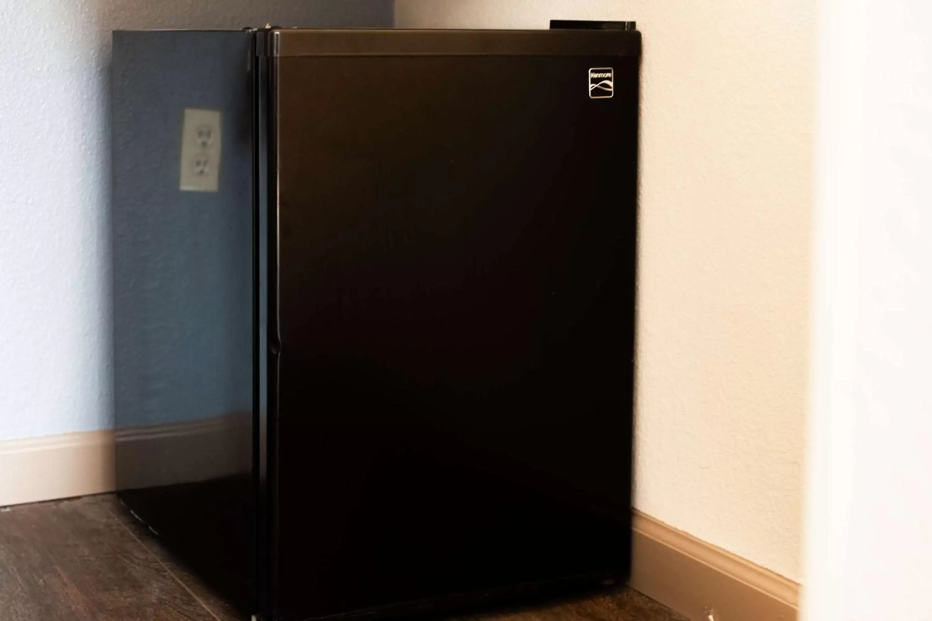 Queen Room with Bath Tub - Disability Access in SureStay Hotel by Best Western Fairfield Napa Valley Queen Room with Bath Tub - Disability Access in SureStay Hotel by Best Western Fairfield Napa Valley